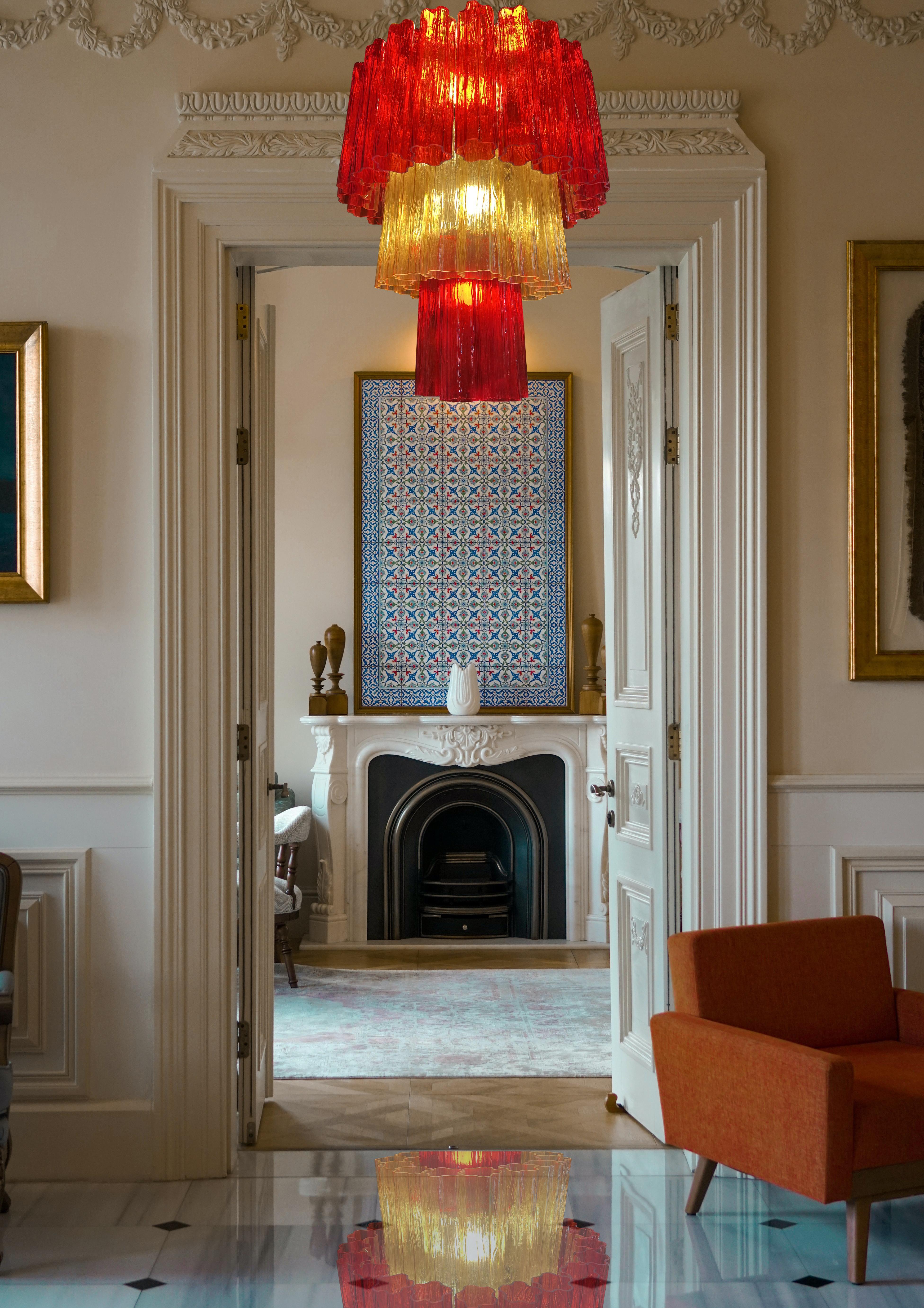 Contemporary Amazing Italian Red and Gold Chandelier by Valentina Planta, Murano For Sale