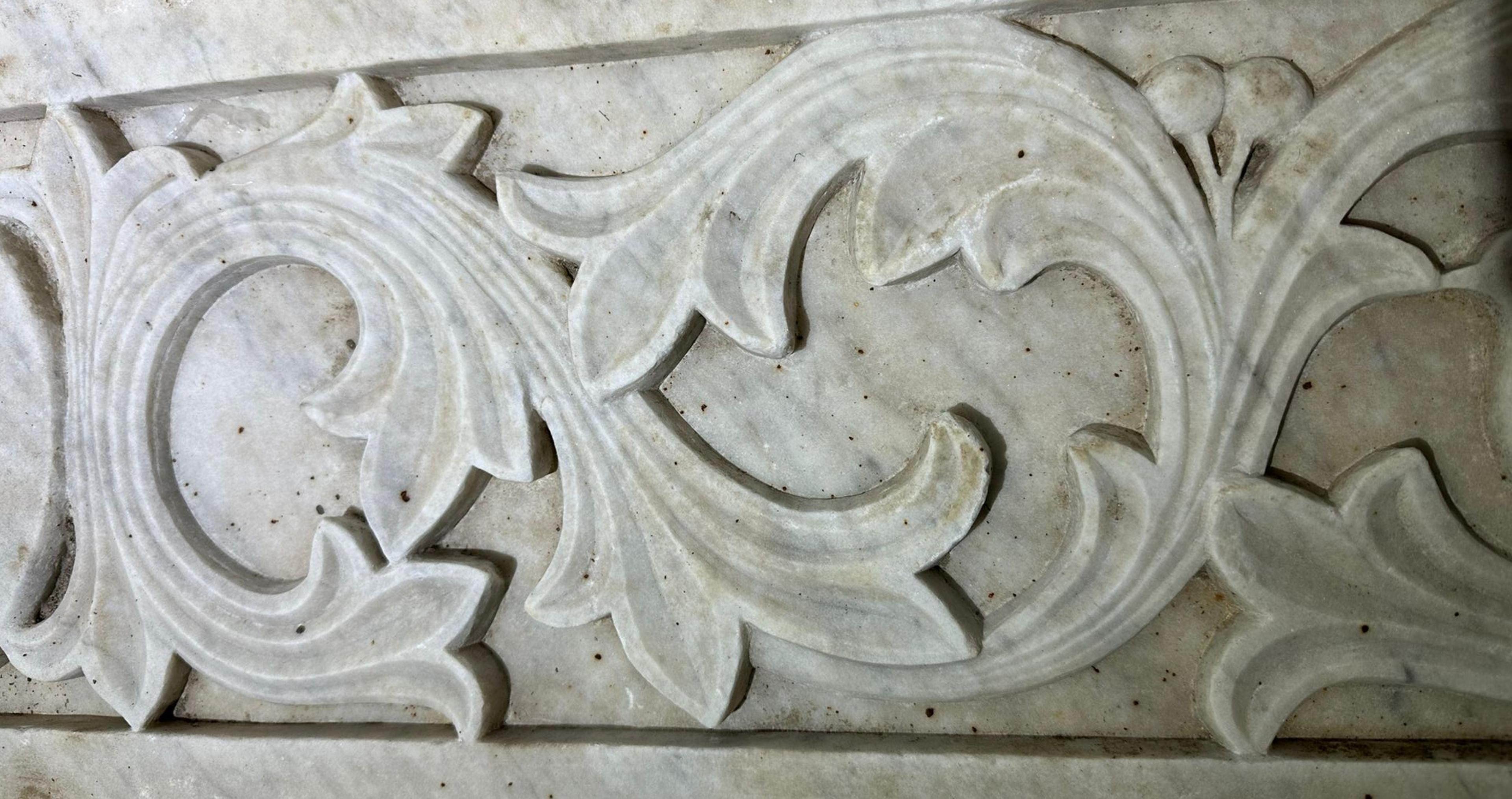 Amazing Italian Relief in Carrara marble late 19th Century with Video In Good Condition For Sale In Madrid, ES