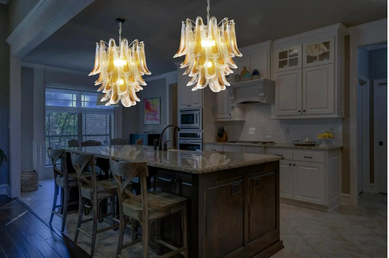 Incredibile lampadario italiano d'epoca di Murano in vendita 3