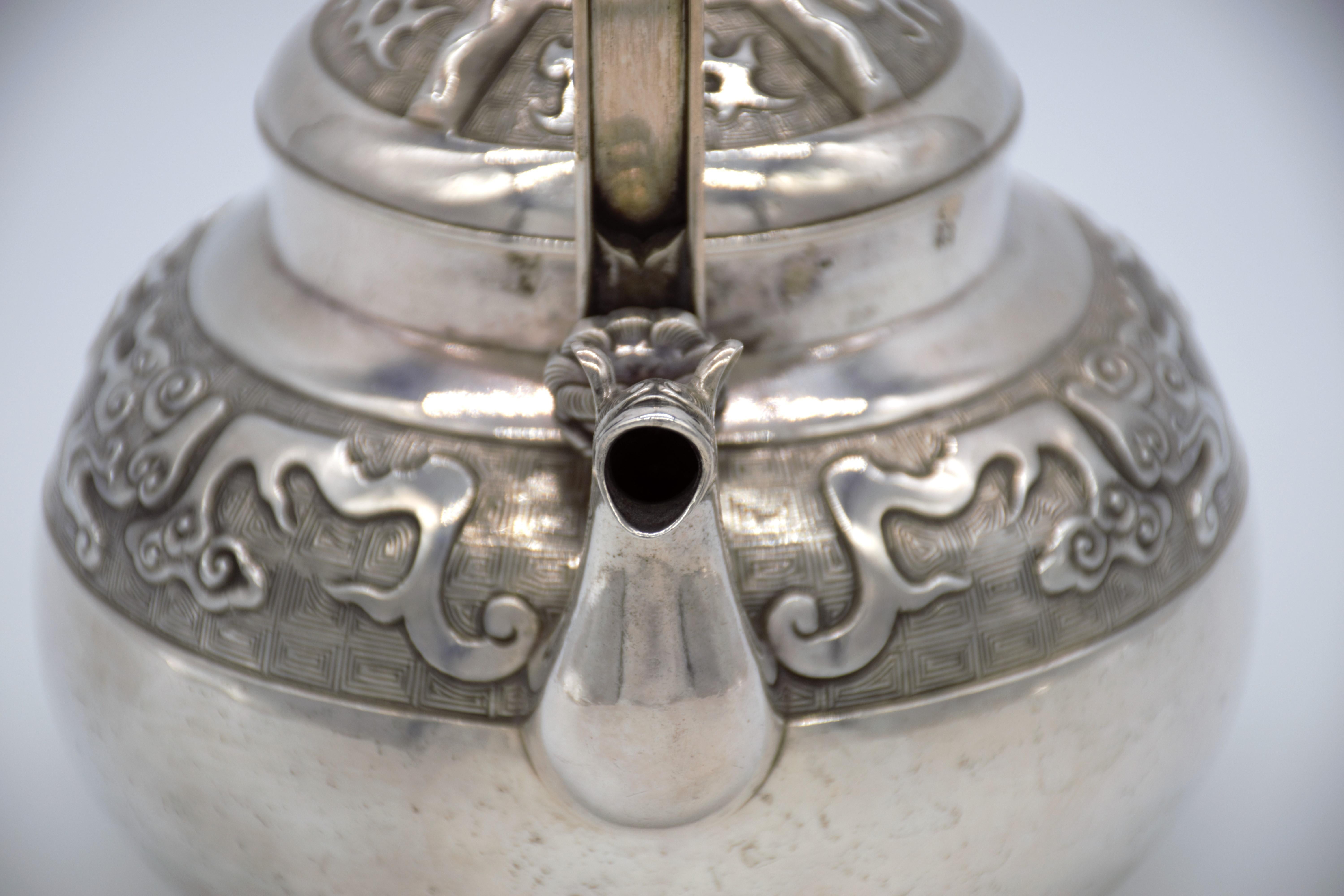 Late 19th Century Amazing Japanese silver teapot and cover, dragon spout Meiji period 19TH century For Sale