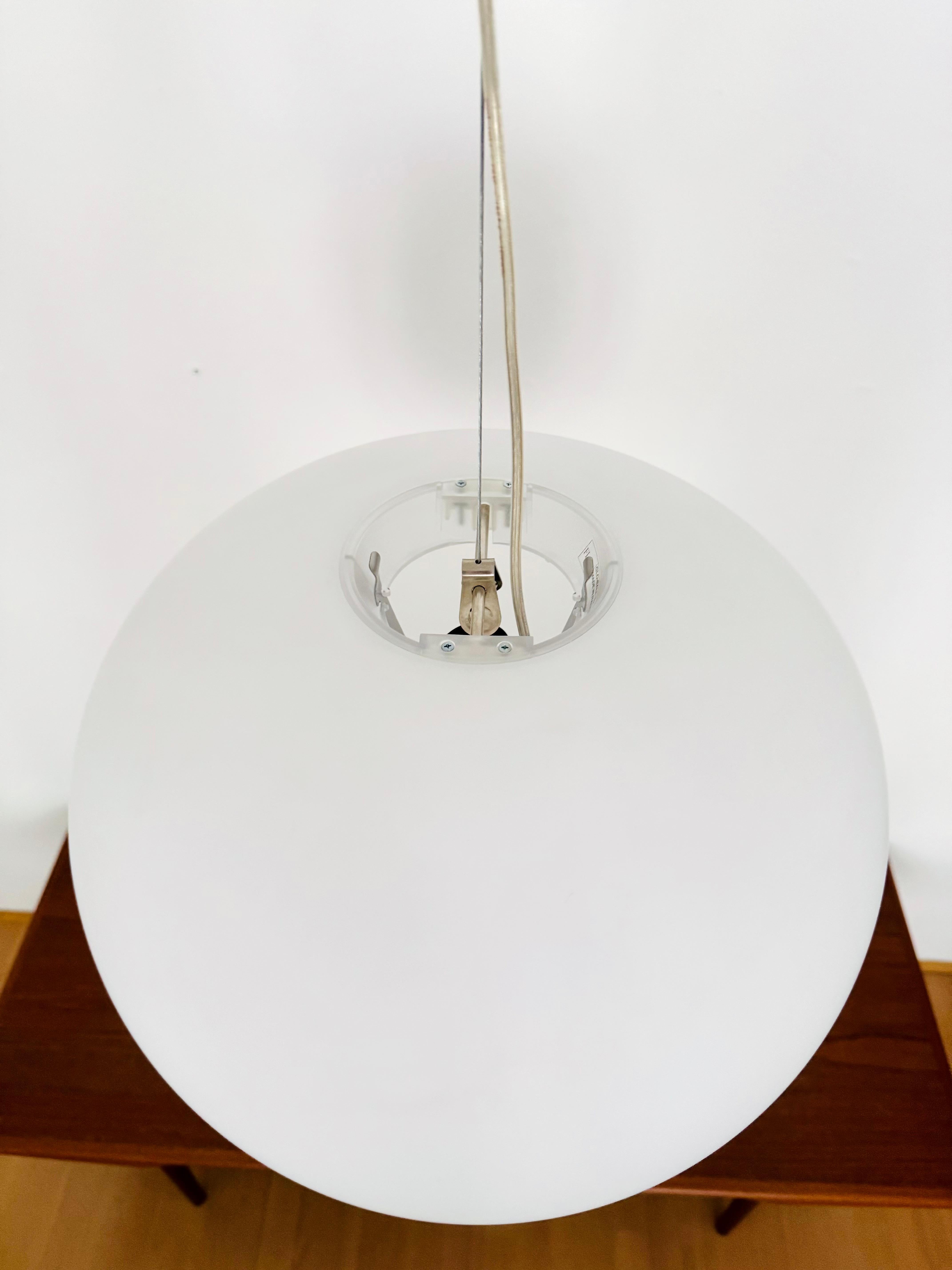 Metallo Incredibile lampada a sospensione Large Glo-Ball S2 di Jasper Morrison per Flos in vendita