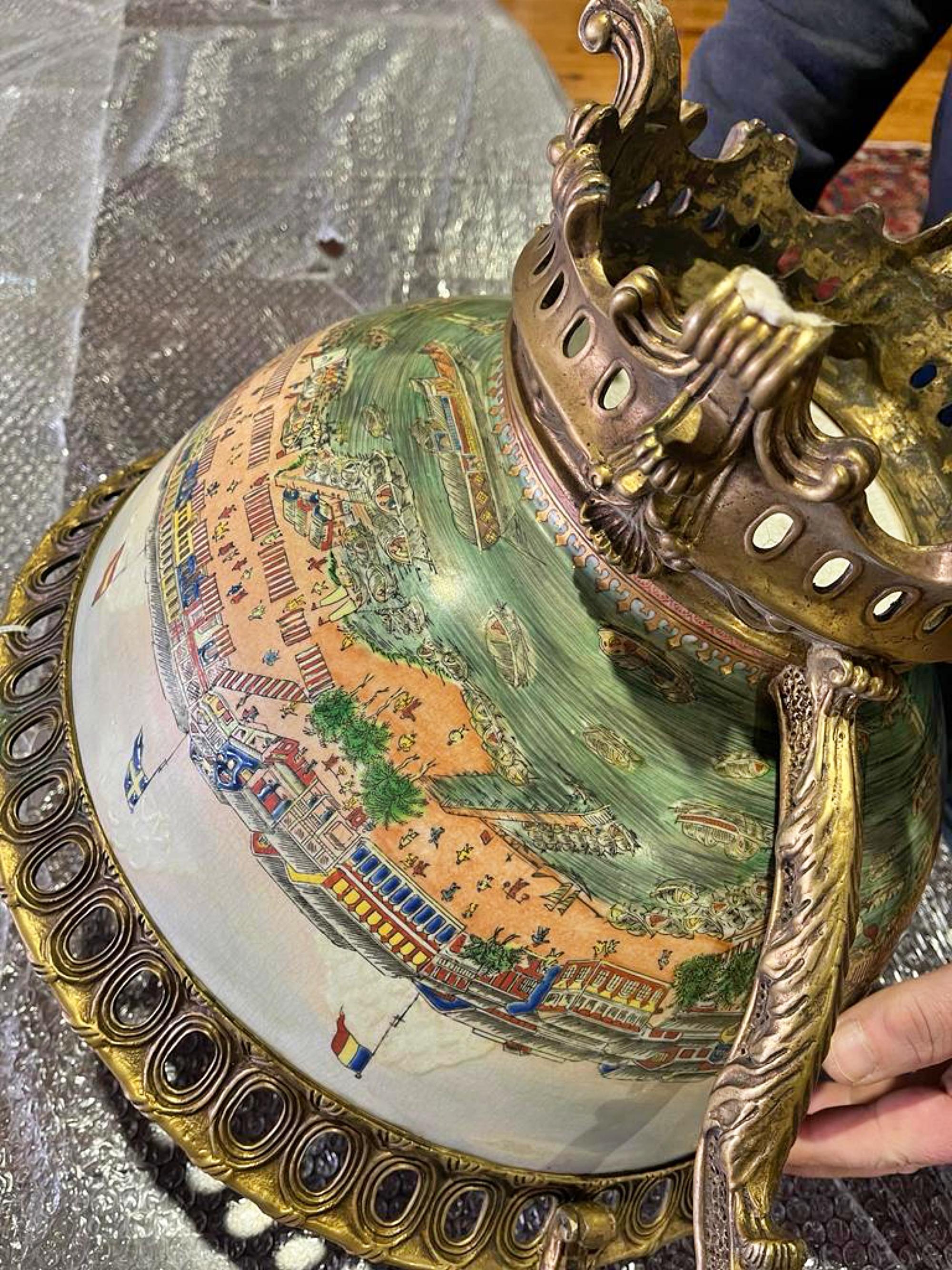 Superbe BOWL DE BOUCLES DE PUNCH  Dans la porcelaine chinoise du 19ème siècle en vente 2