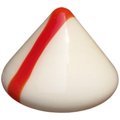 Amazing Leucos Pyramid Shape Lamp 1970s in Red and White Murano Glass, Italy