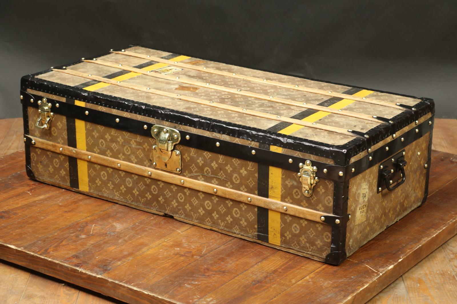 Beautiful 1st Monogram Woven Canvas Cabin Trunk (used from 1896 to 1905 )
Original 