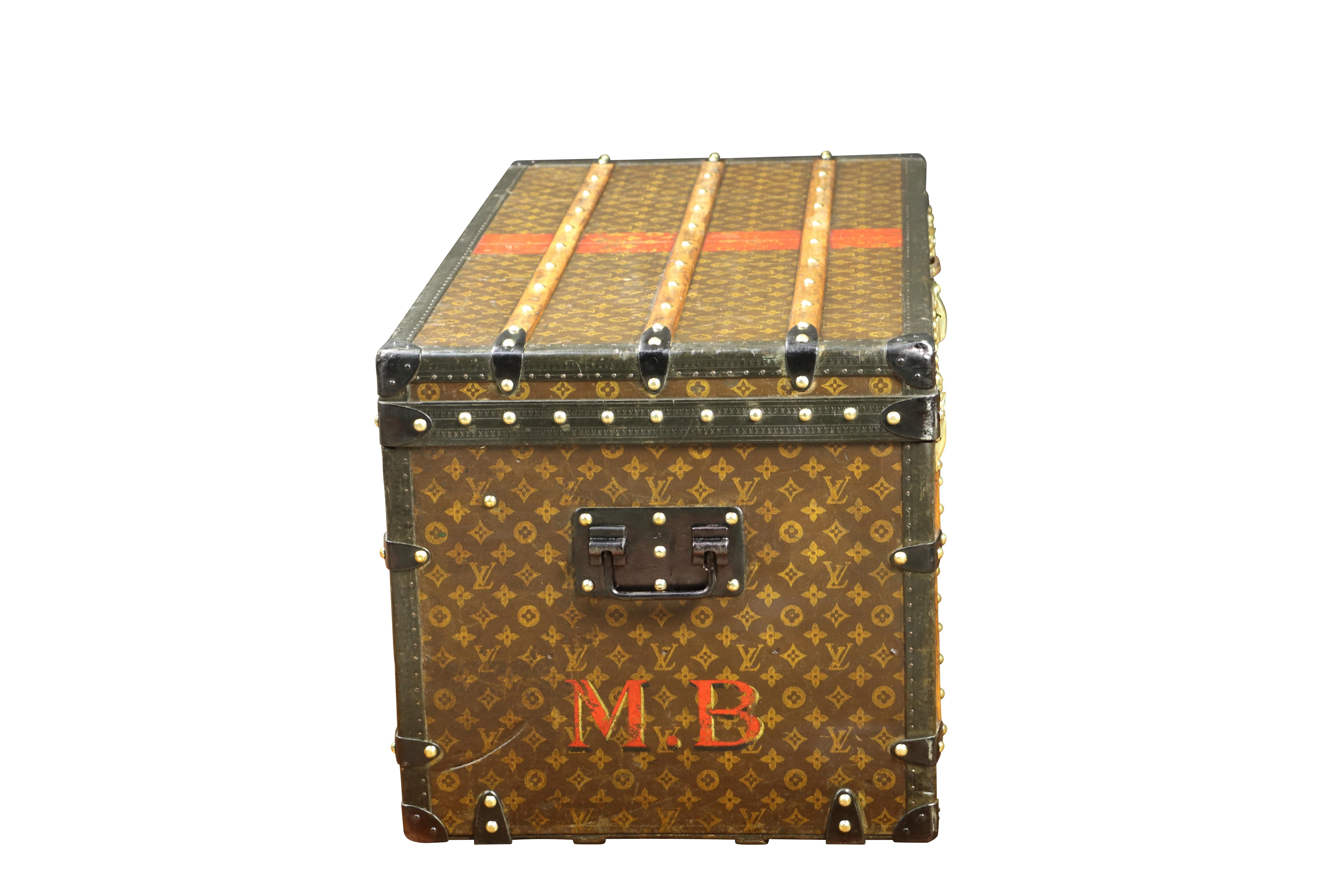 Brown Amazing Louis Vuitton Courrier in brown stencil Monogram canvas Trunk Circa 1914