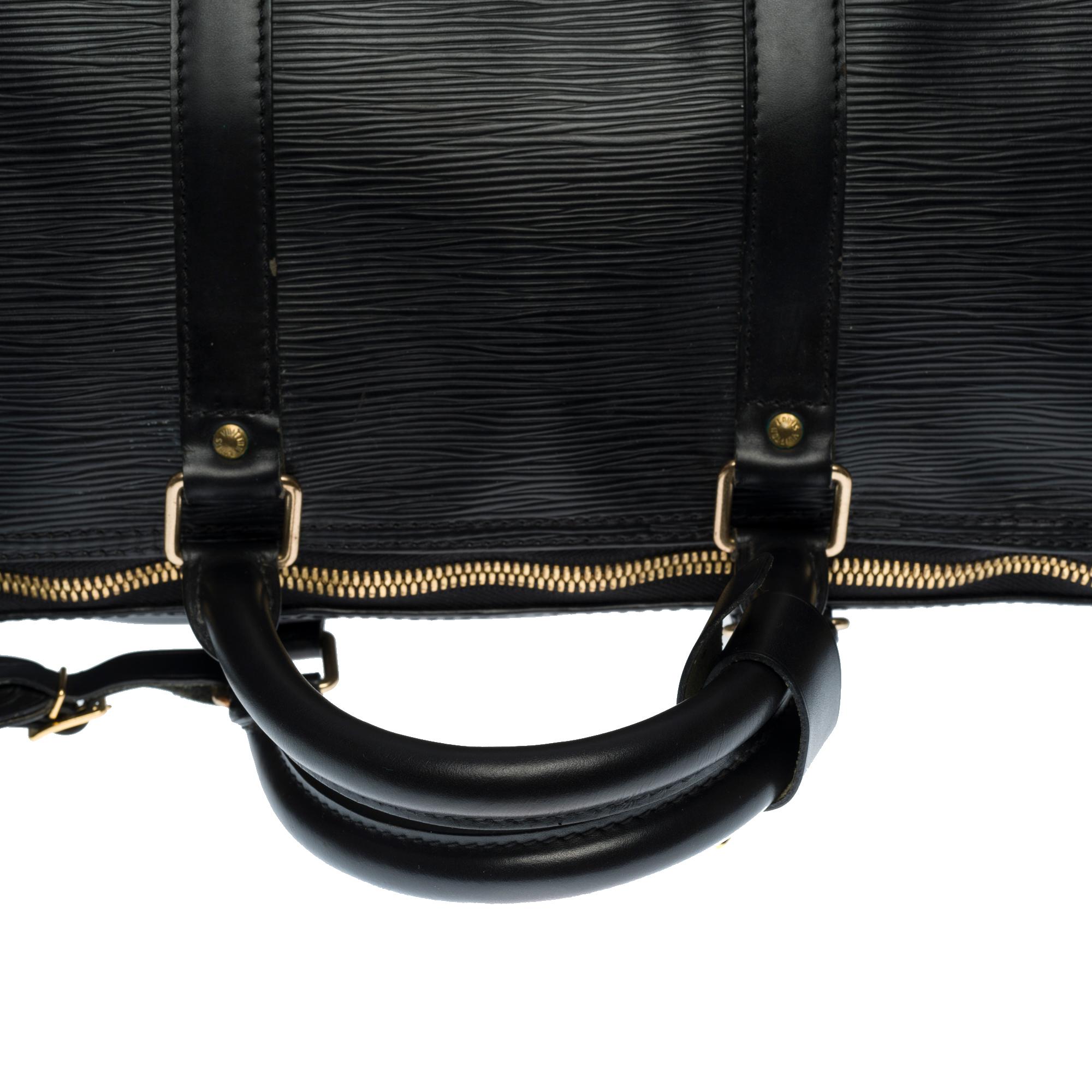 Amazing Louis Vuitton Keepall 55 Travel bag in black epi leather 3
