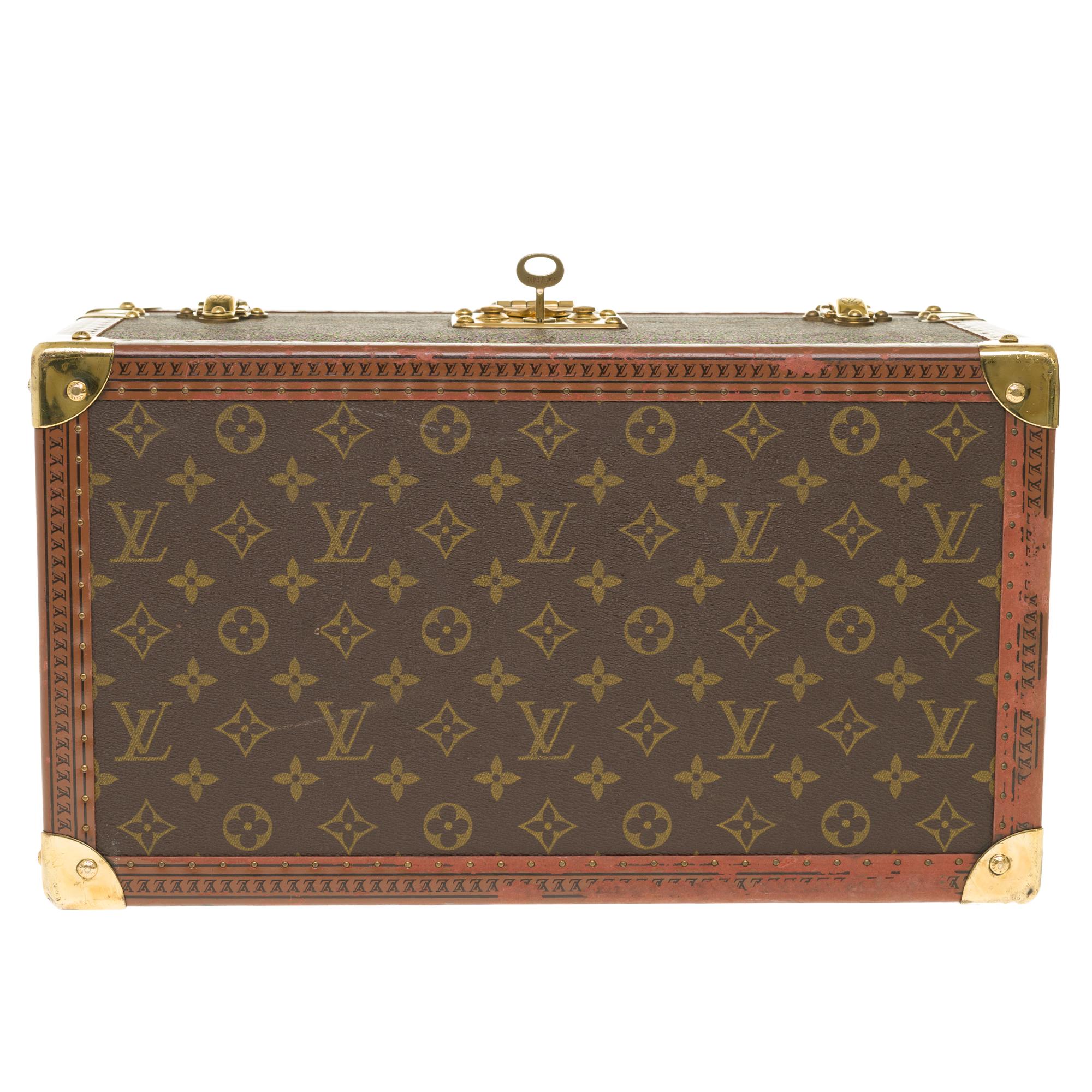 Amazing Louis Vuitton Vanity Case in monogram Canvas and brass hardware 3