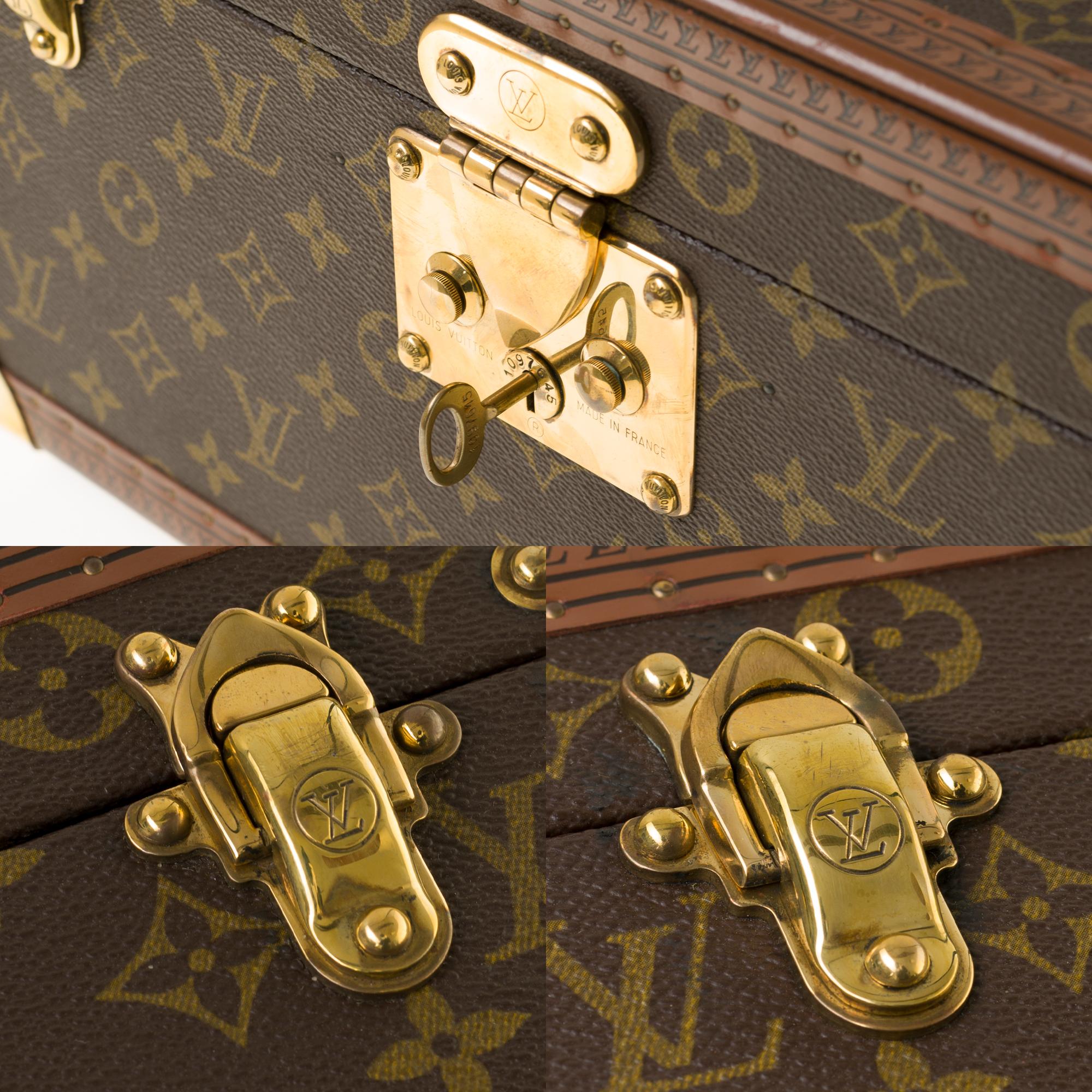 Brown Amazing Louis Vuitton Vanity Case in monogram Canvas and brass hardware