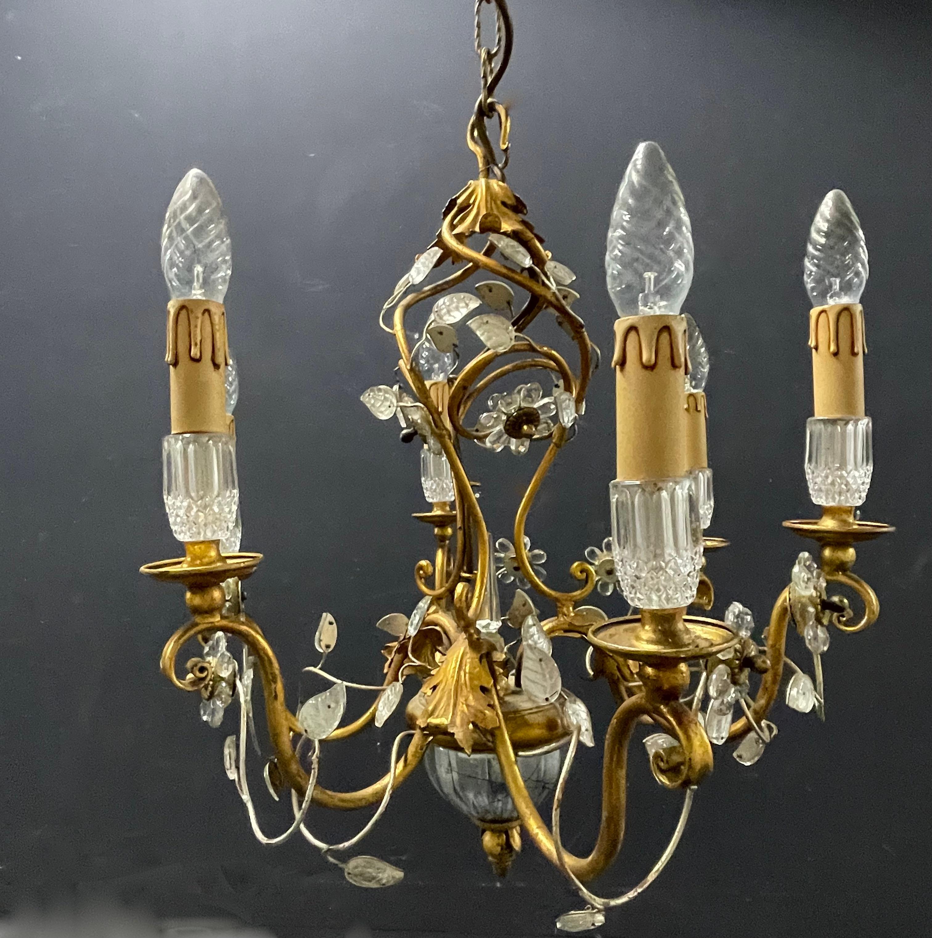 Dorato Incredibile lampadario Maison Bagues. in vendita