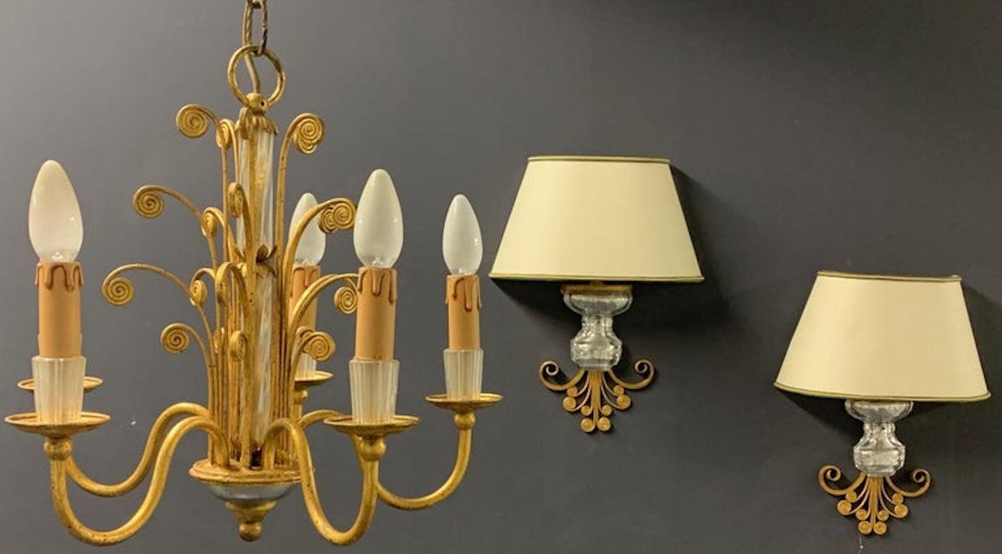 Late 20th Century Amazing Maison Baguès Gilt and Crystal Glass Chandelier For Sale