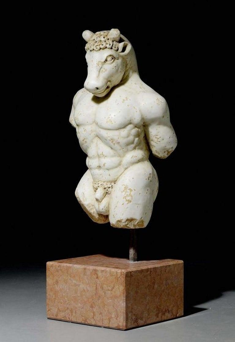 INCREDIBILE FIGURA IN MARMO DEL MINOTAURO, stile barocco del XVII secolo, Italia. in vendita 2
