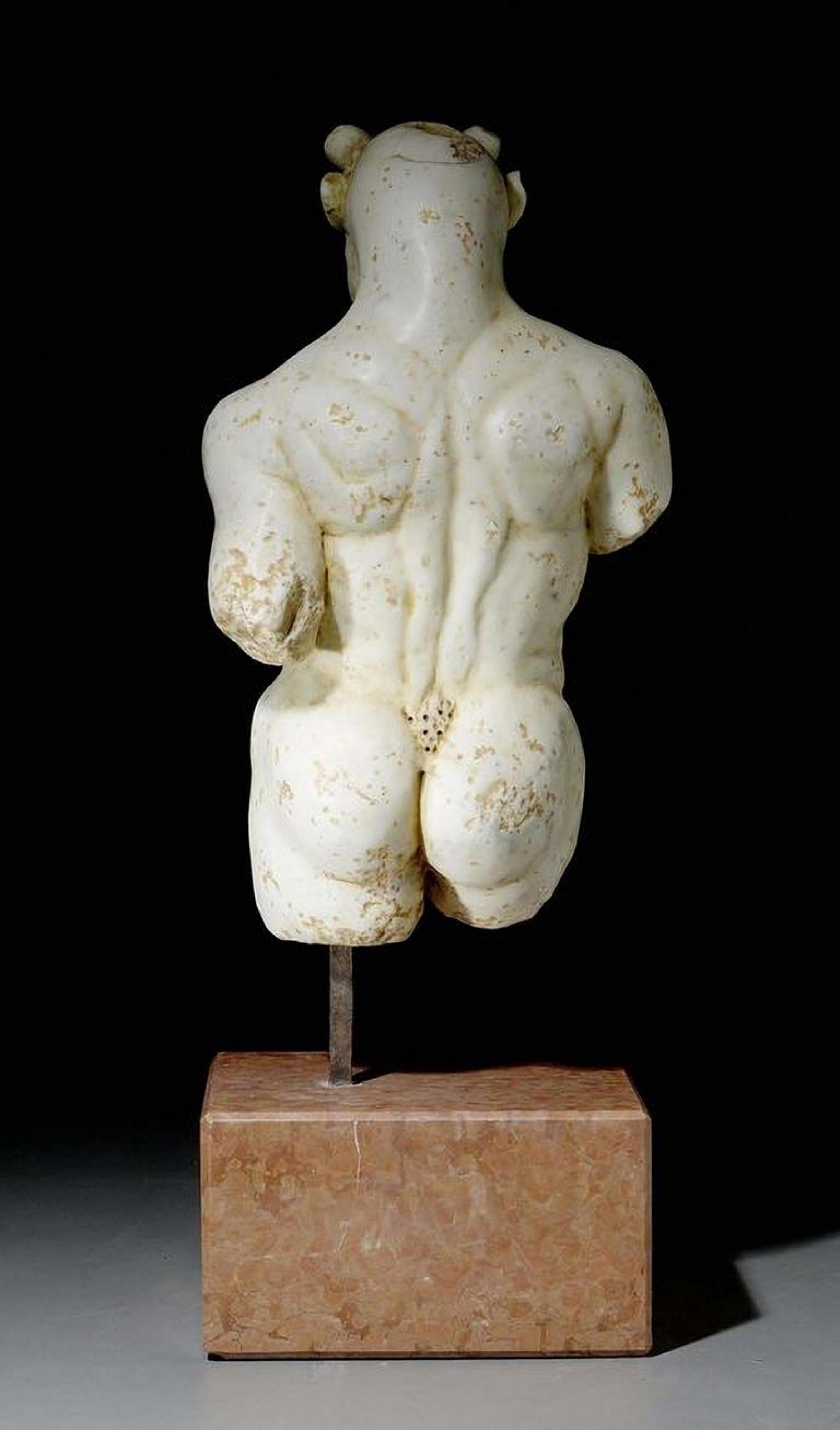 MARBLE FIGURE OF THE MINOTAUR, 17th Century
Baroque Style, Italy.

Beige/grey marble. Minotaur on a rectangular 