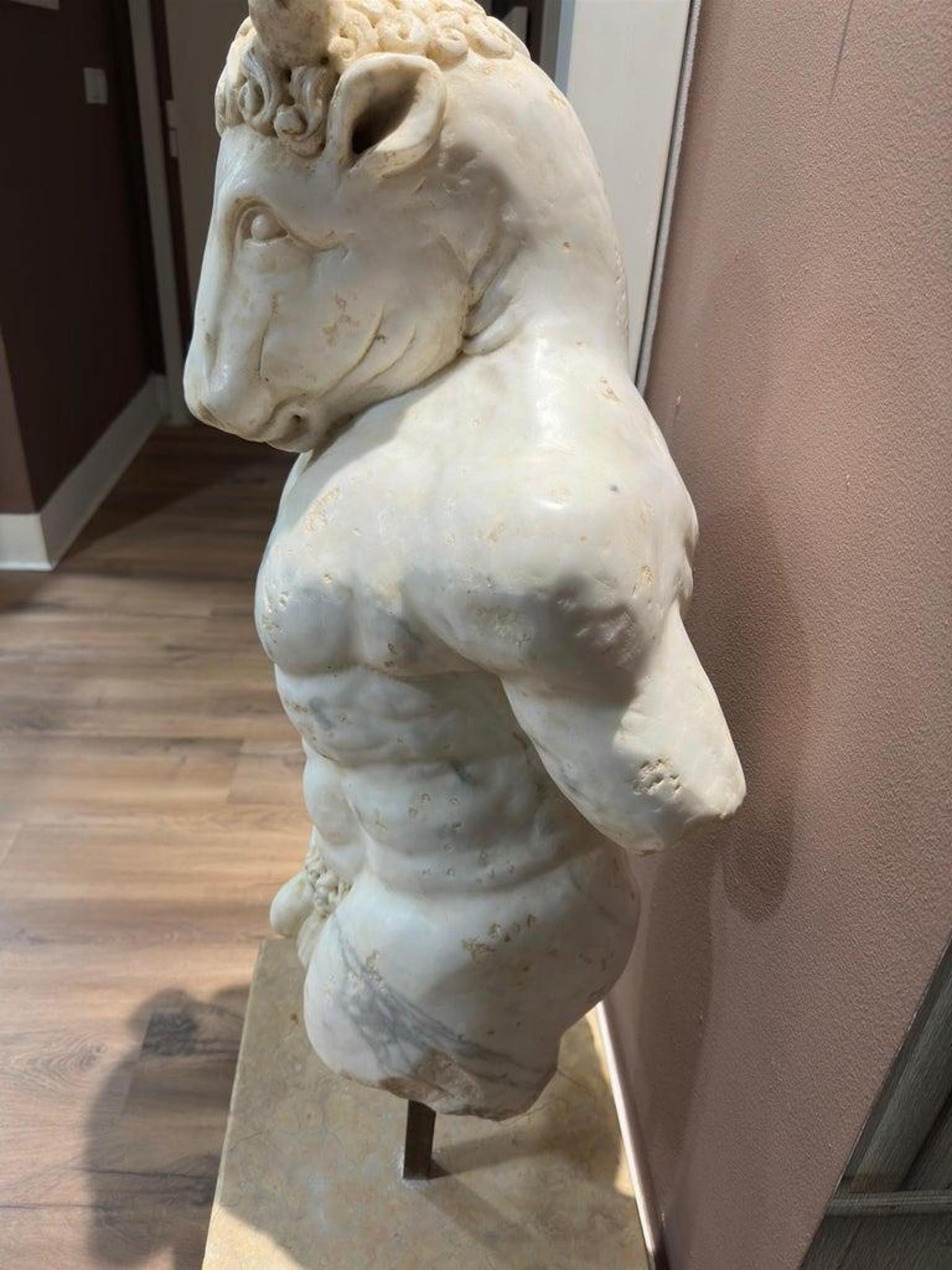AMAZING MARBLE FIGURE OF THE MINOTAUR, 17th Century Baroque Style, Italy. In Good Condition For Sale In Madrid, ES
