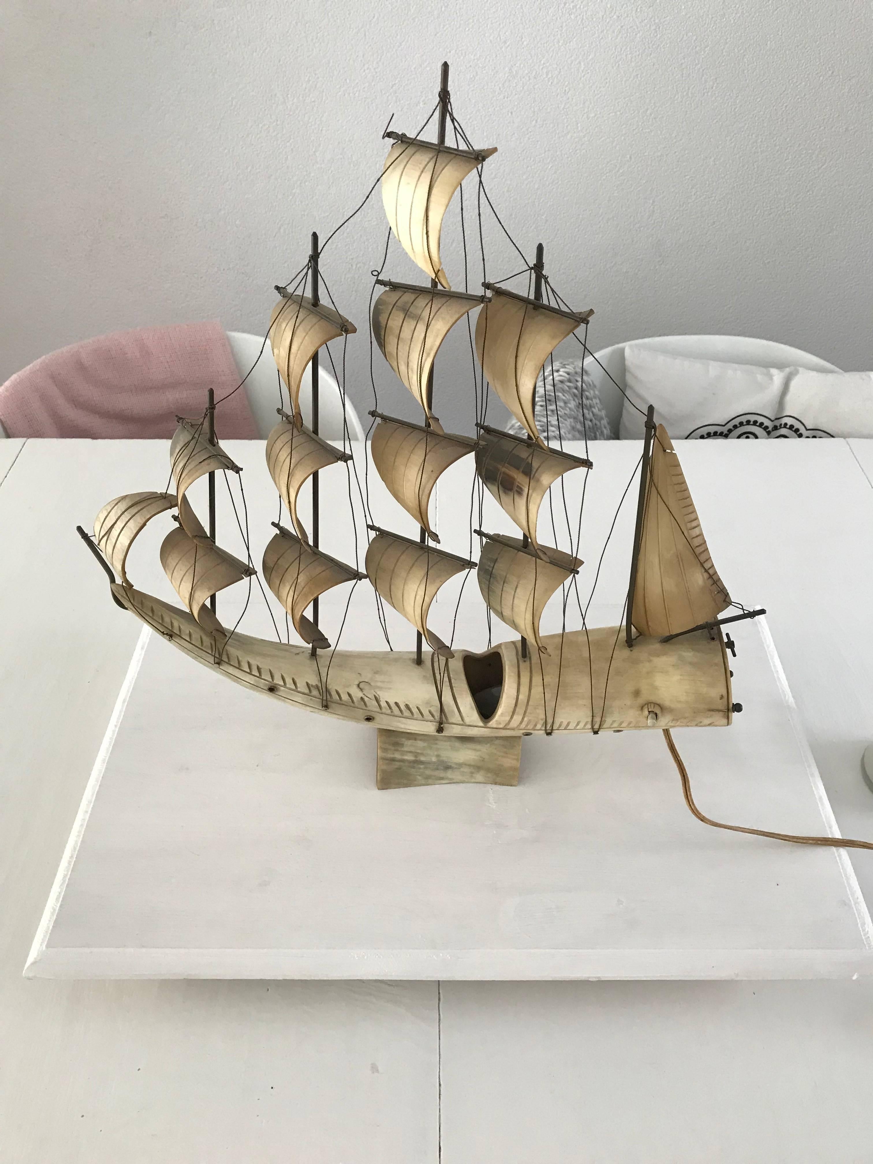 Amazing Midcentury Horn Made Sailing Yacht Table Lamp with Swiss Music Movement 3
