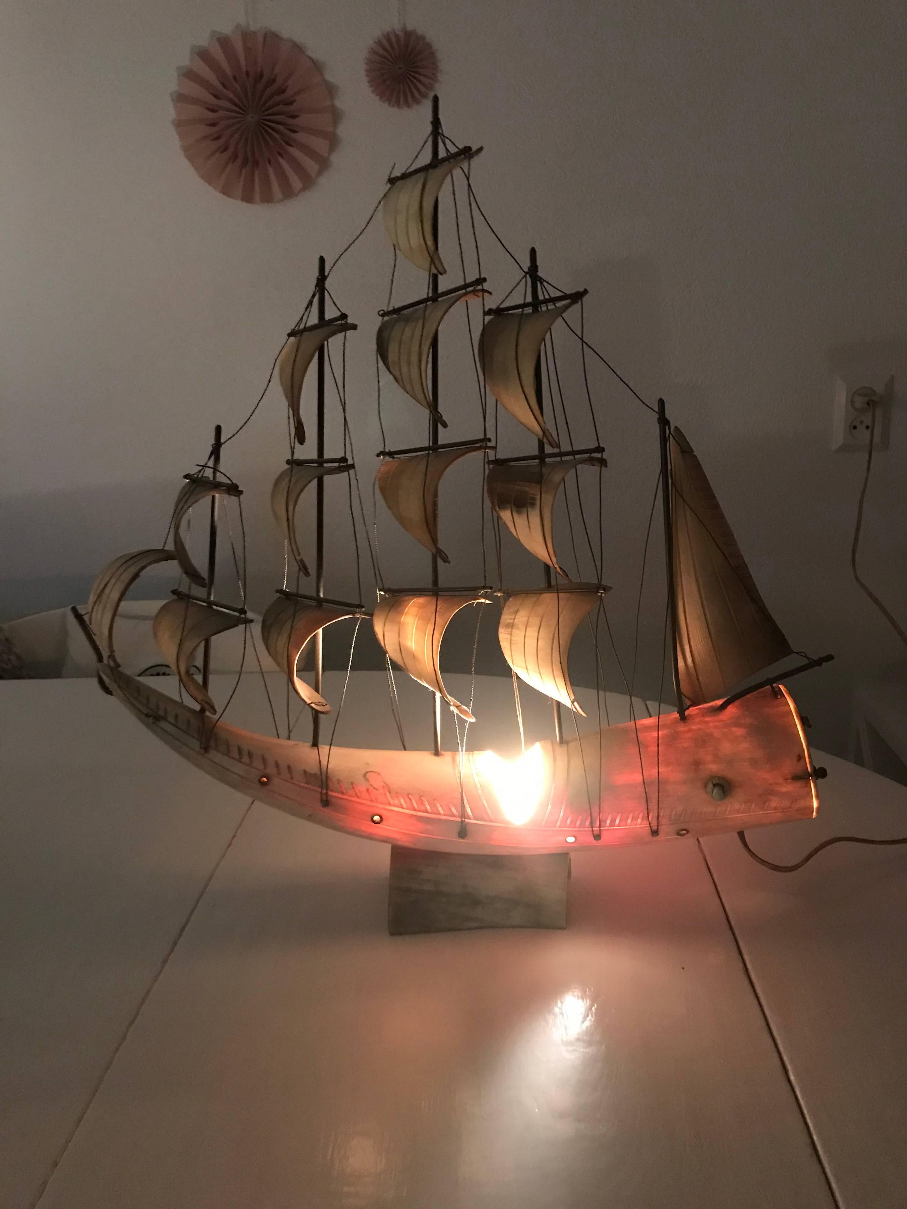Hand-Carved Amazing Midcentury Horn Made Sailing Yacht Table Lamp with Swiss Music Movement