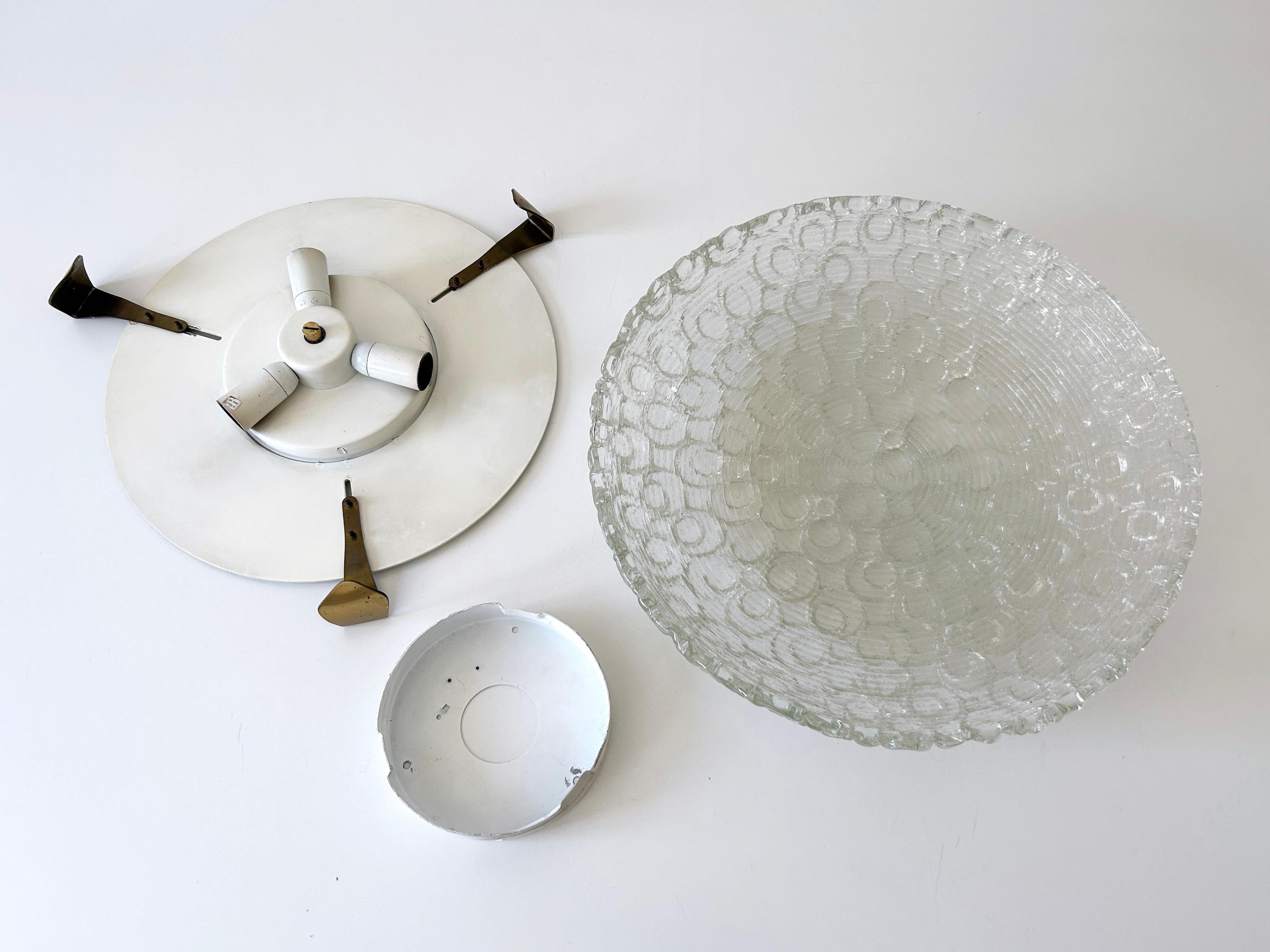 Erstaunlich Mid Century Eisglas Flush Mount oder Wandleuchter von A. Leclaire & Schäfer 1960s im Angebot 11