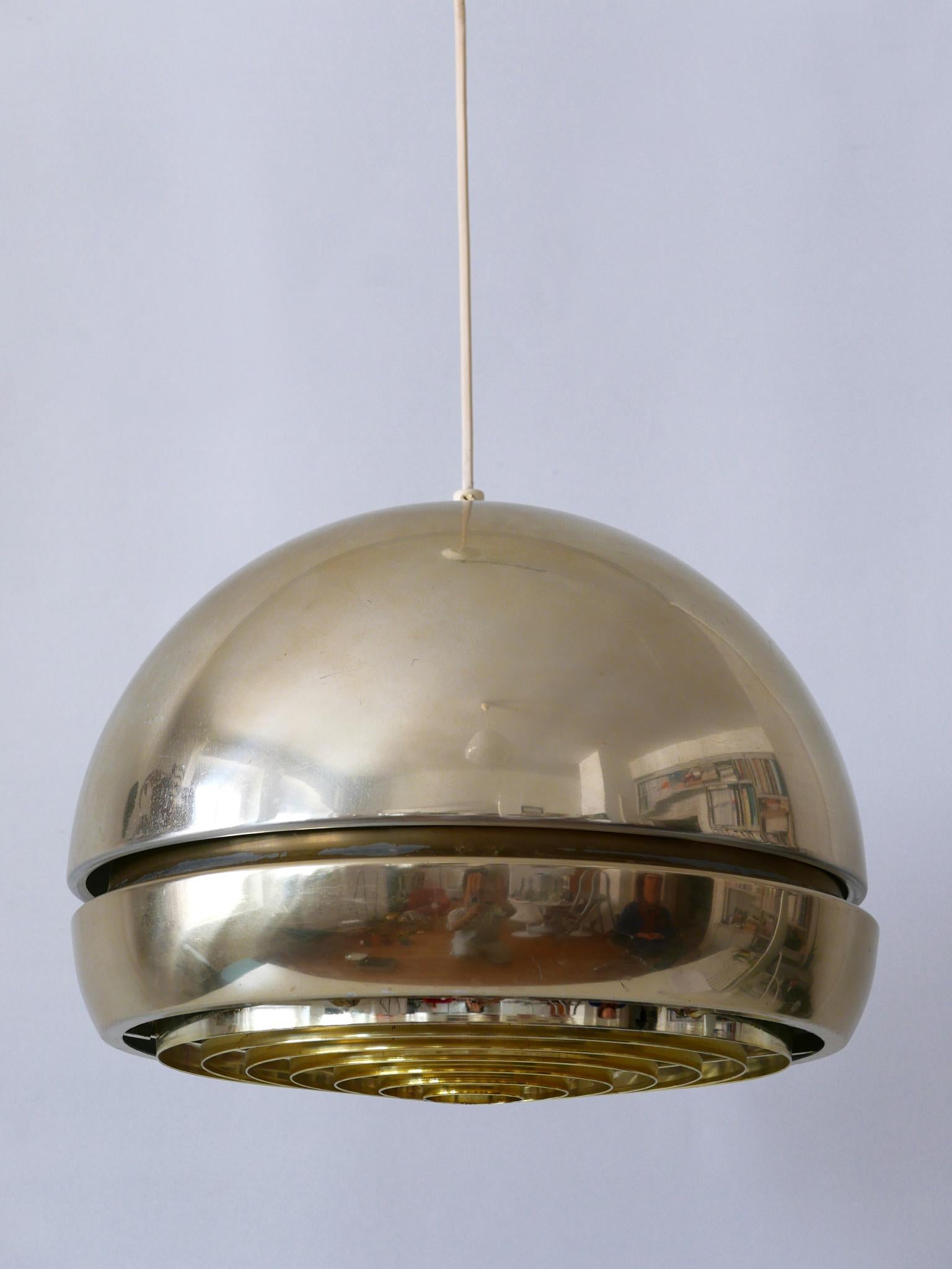 Amazing Mid-Century Modern Aluminium Pendant Lamp or Hanging Light Sweden 1960s In Good Condition For Sale In Munich, DE