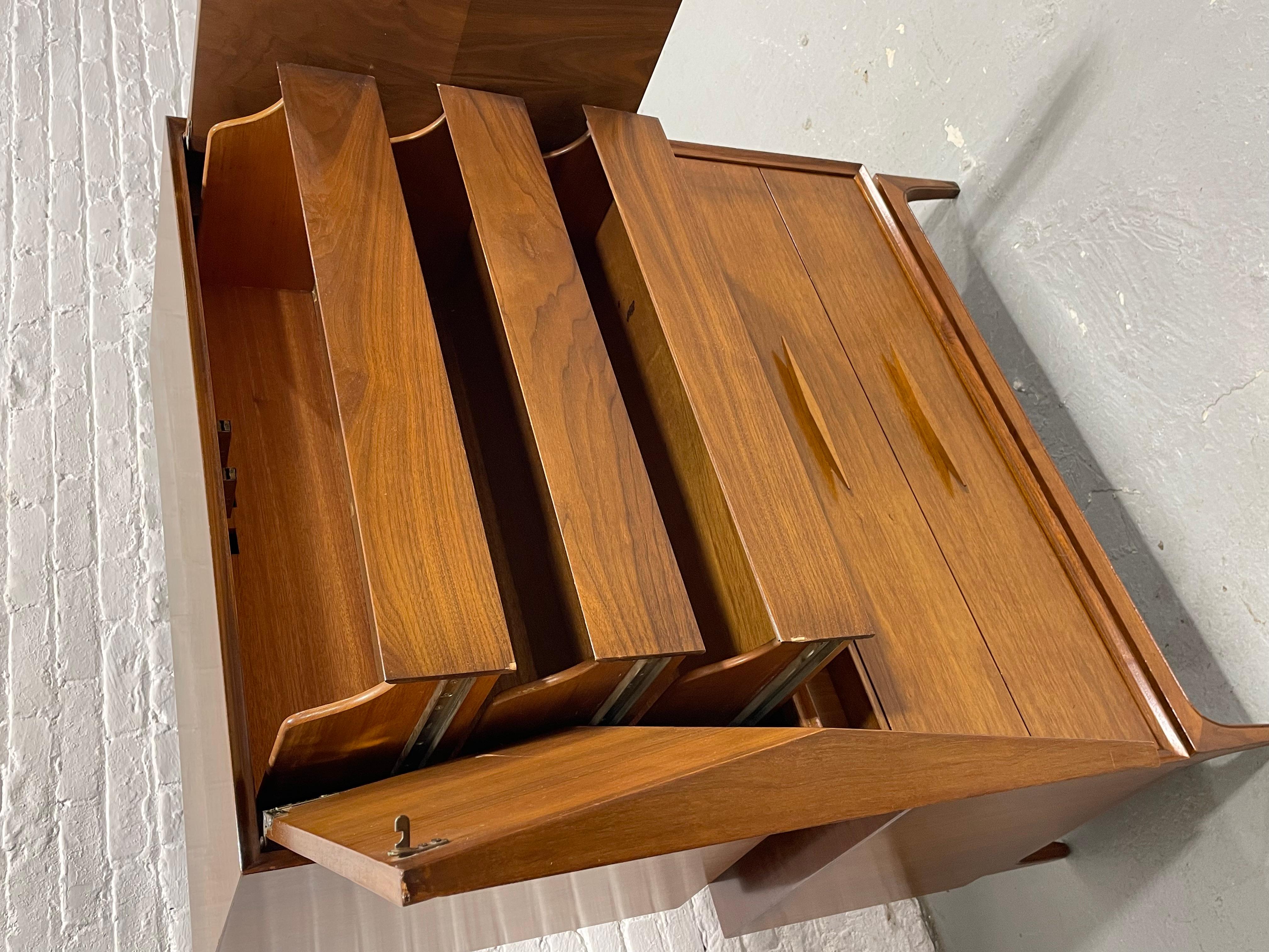 AMAZING Mid Century Modern 