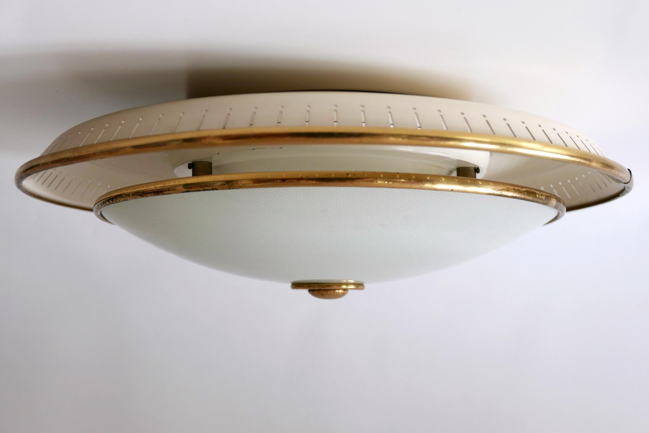 Amazing Mid-Century Modern Flush Mount or Wall Lamp by Hillebrand Germany 1950s  In Good Condition In Munich, DE