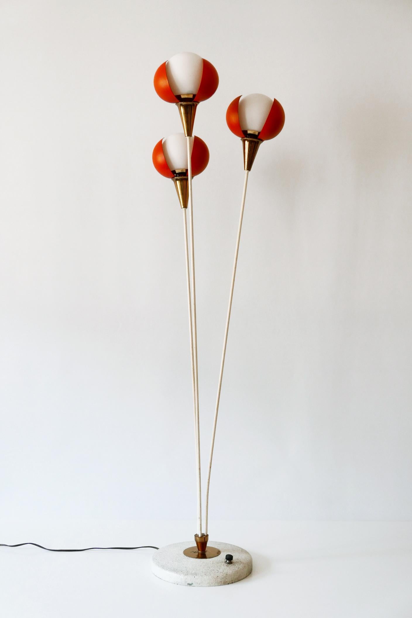 Amazing Mid-Century Modern Three-Flamed Floor Lamp Buds, 1950s, France For Sale 7
