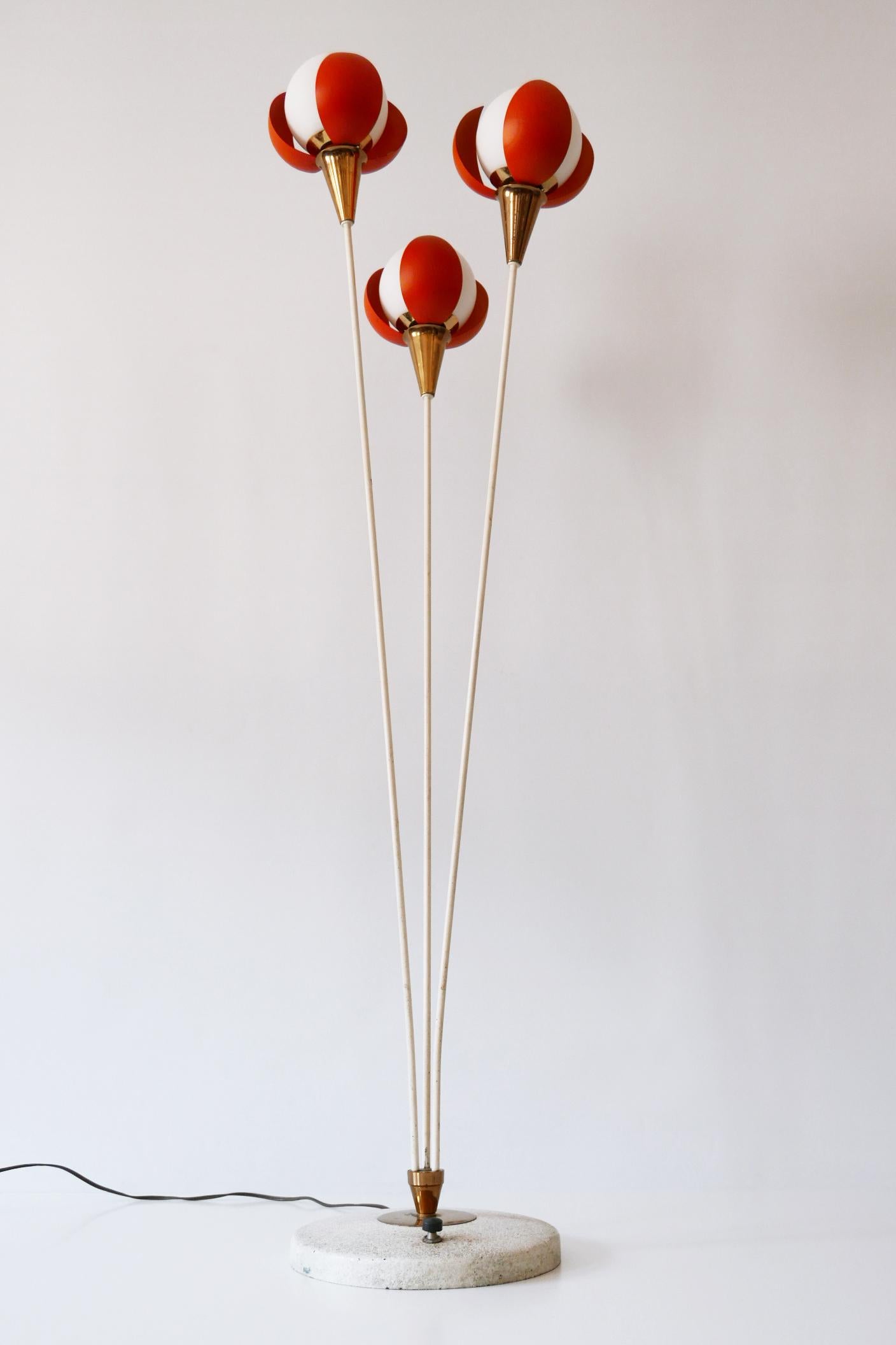 French Amazing Mid-Century Modern Three-Flamed Floor Lamp Buds, 1950s, France For Sale