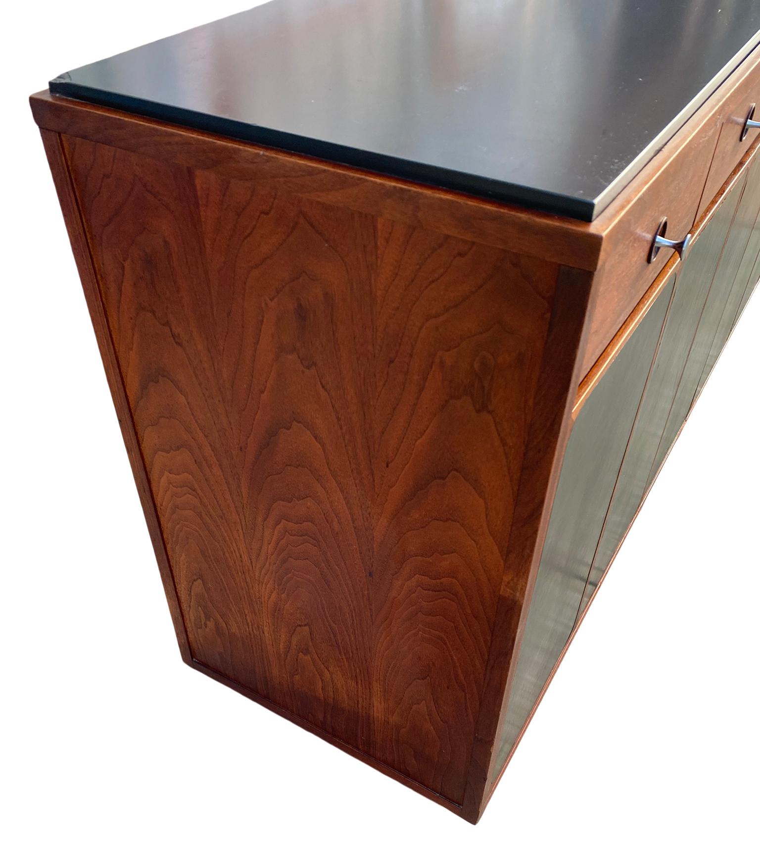 Amazing Midcentury Paul McCobb H Sacks & Sons 14-Drawer Walnut Dresser Credenza 10