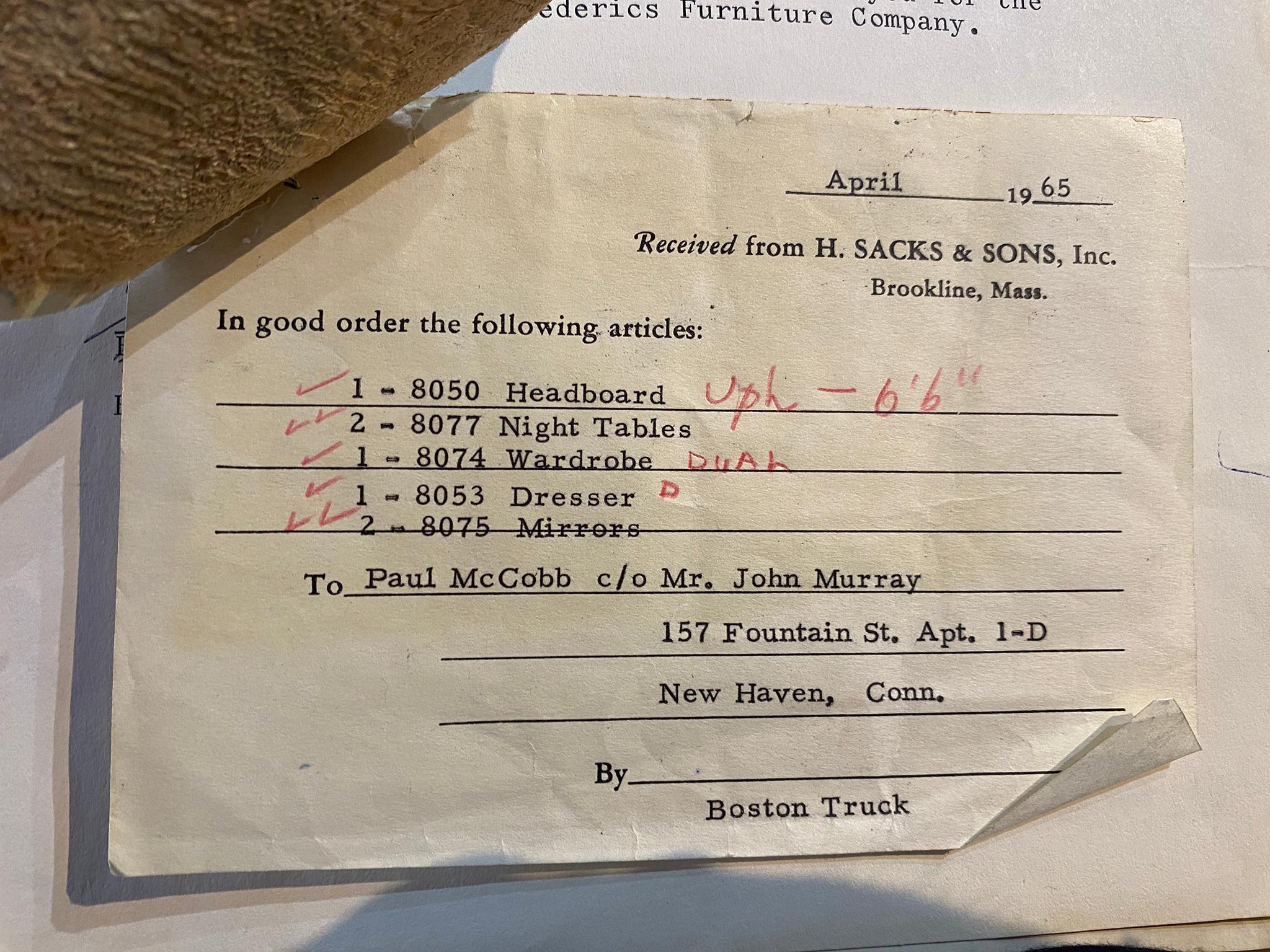 Incredibile comò a 9 cassetti in noce di metà secolo di Paul McCobb H. Sacks & Sons In condizioni buone in vendita a Brooklyn, NY