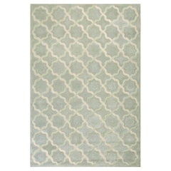 Amazing Modern Design in a Light Gray Background Contemporary Cotton Hooked Rug