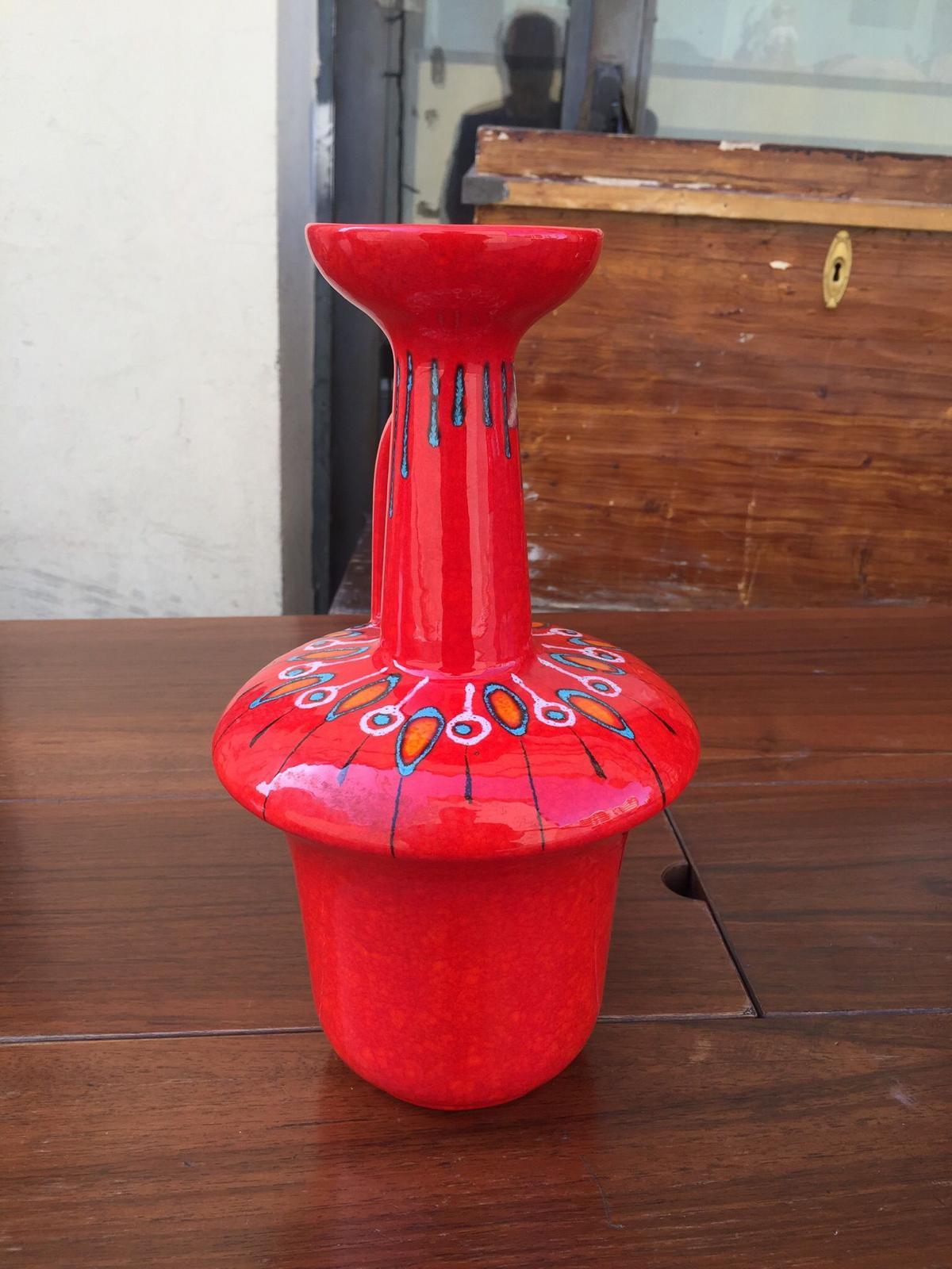 Amazing Modernist Huge Red Ceramic Italian Jug by Bertoncello, Italy 1980 In Excellent Condition For Sale In Catania, IT