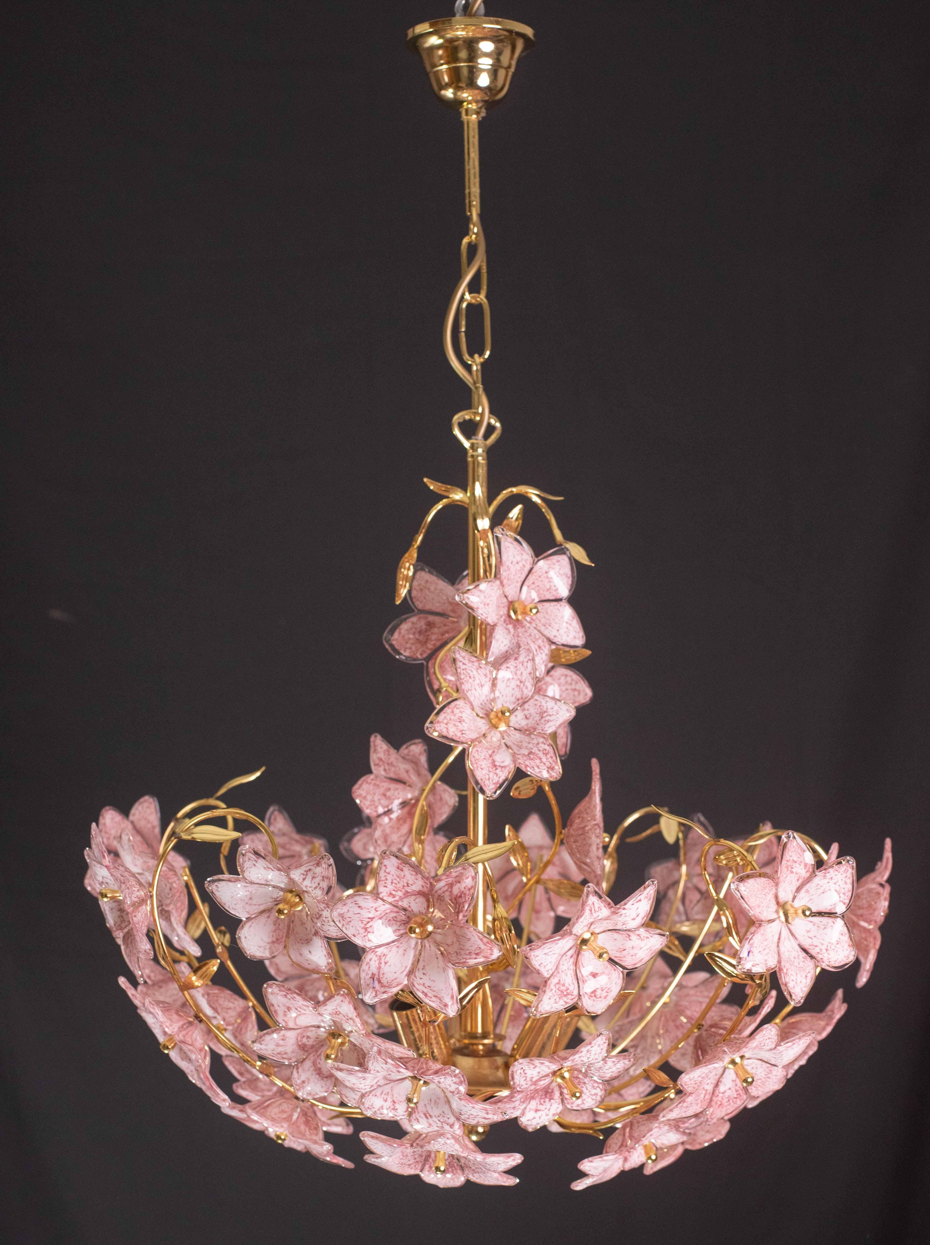Amazing Murano Chandelier Full of Pink Flowers, 1980s For Sale 3