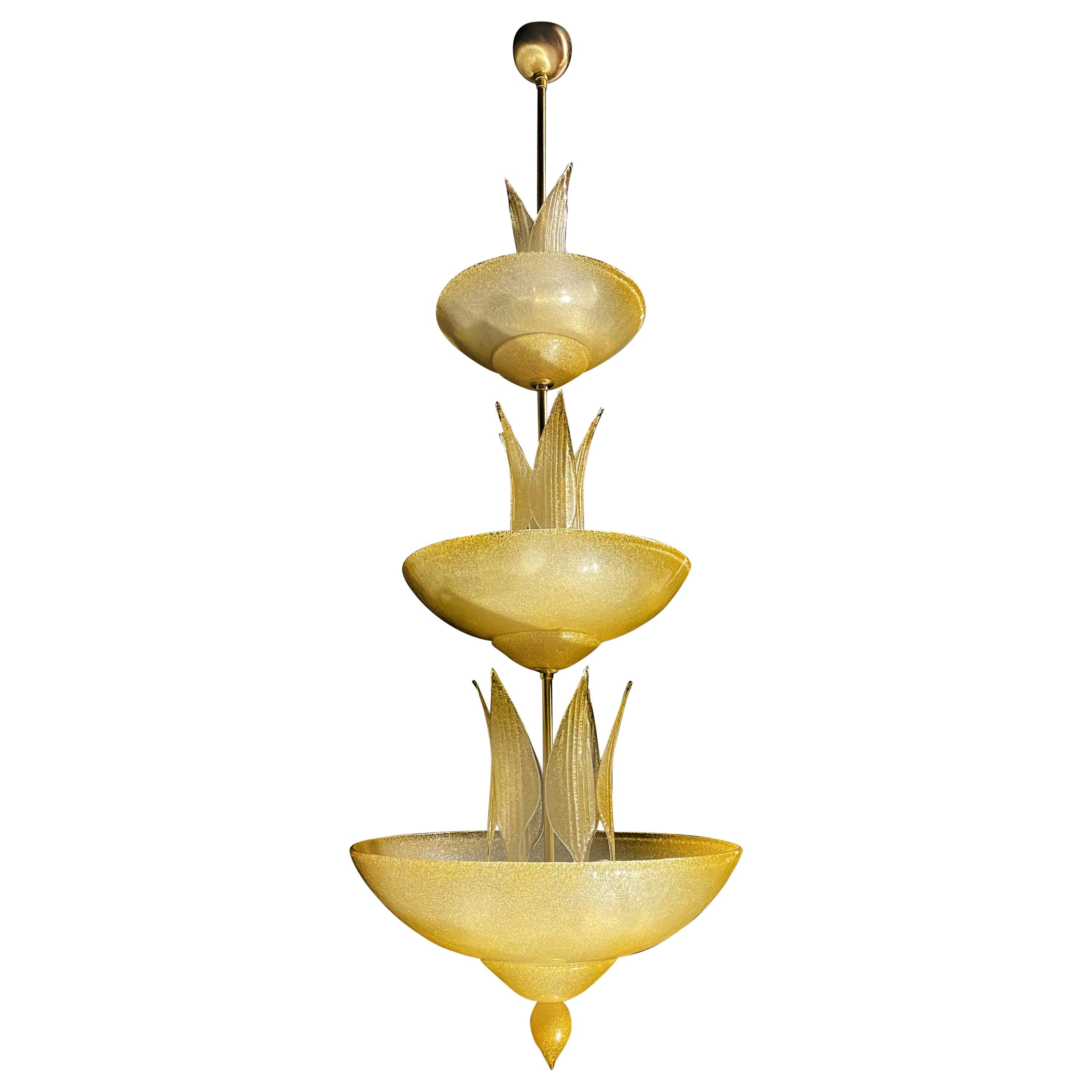 Amazing Murano Chandelier with Gold Inclusions, 1990s For Sale
