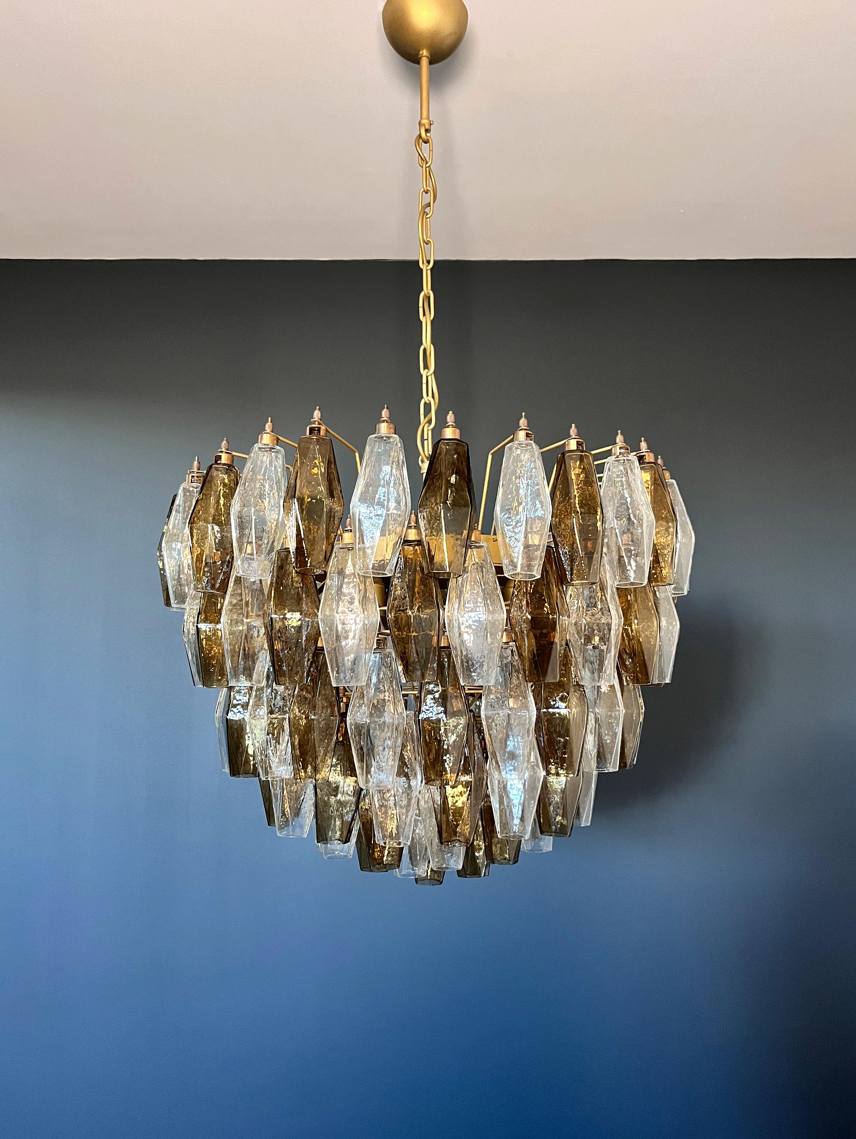 Italian Amazing Murano glass Candelier – 111 clear and smoked poliedri in vendita