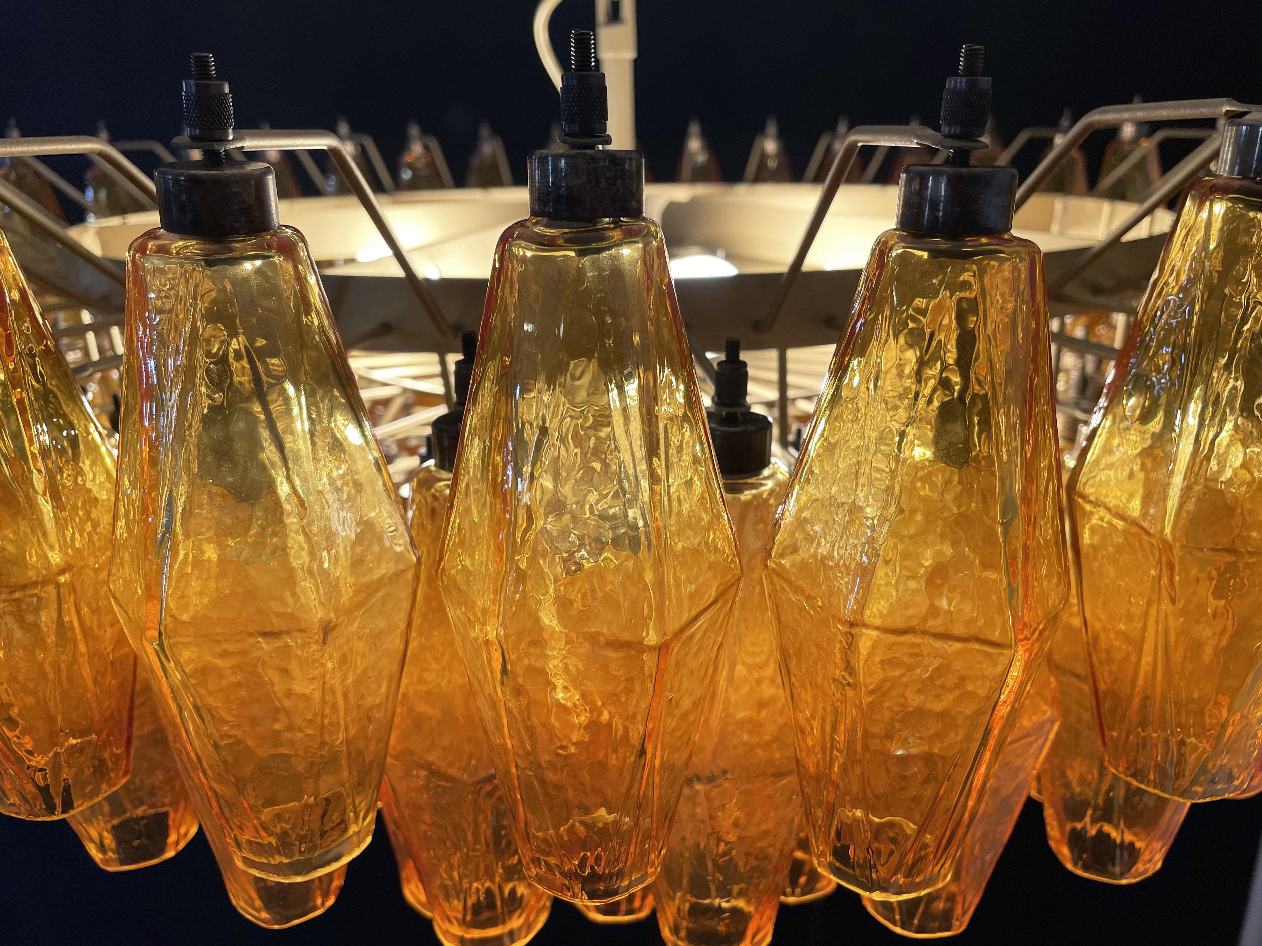 Erstaunlicher Murano-Glas-Kronleuchter, 185 Amber Poliedri im Angebot 2