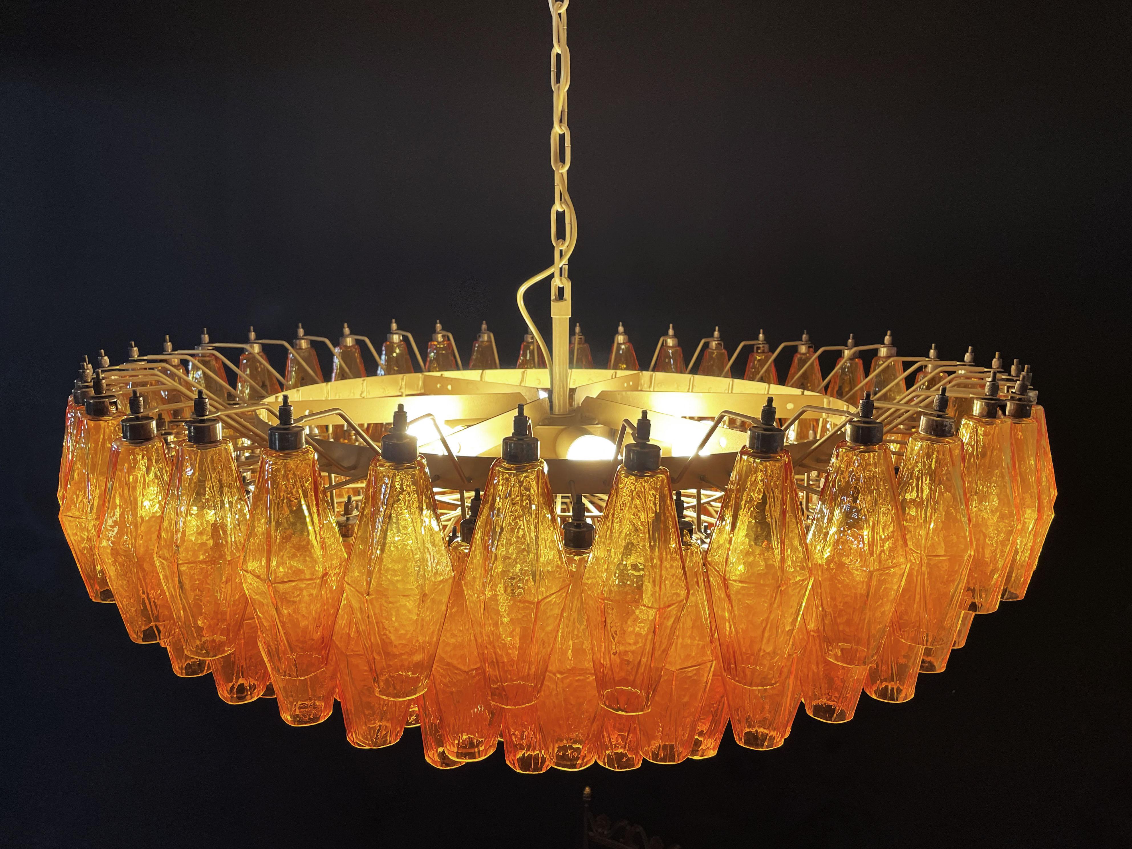 Erstaunlicher Murano-Glas-Kronleuchter, 185 Amber Poliedri im Angebot 3