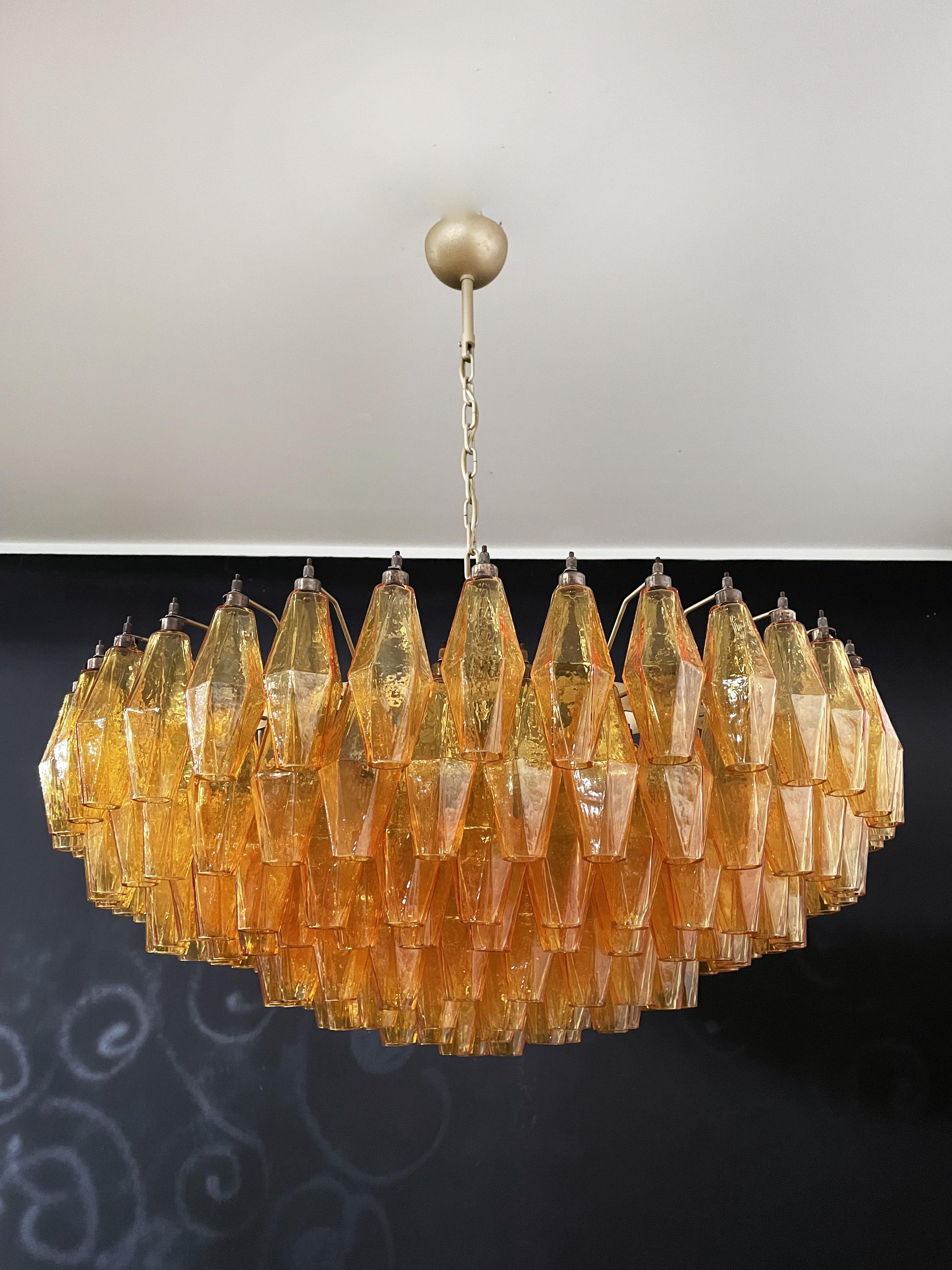 Amazing Murano Glass Candelier, 185 Amber Poliedri For Sale 11