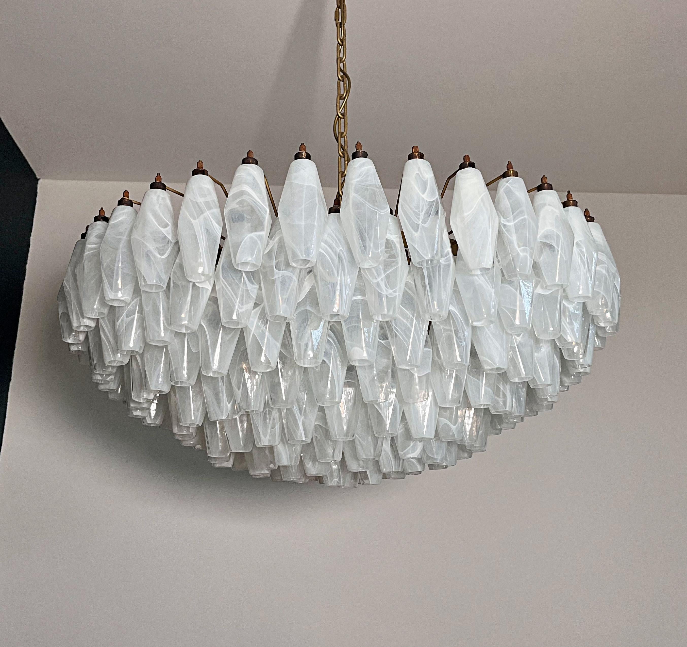 Italian Amazing Murano glass Candelier - 185 polyhedra white alabaster