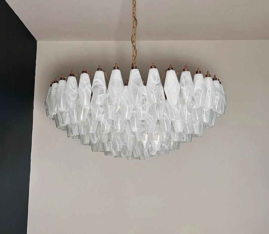 Galvanizzato Amazing Murano glass Candelier - 185 poliedri white alabaster in vendita