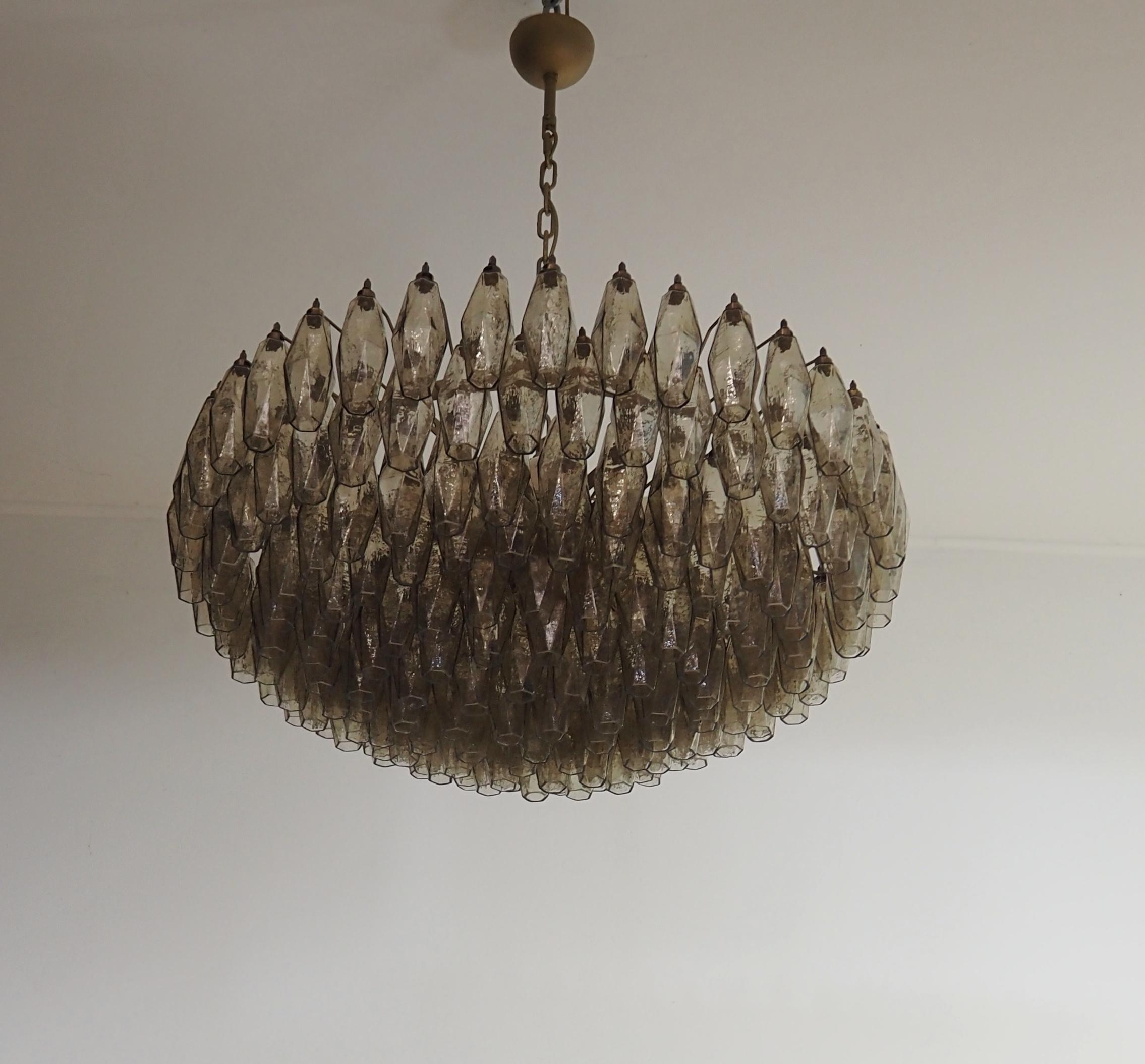 Galvanized Amazing Murano glass Candelier - 185 smoked polyhedra