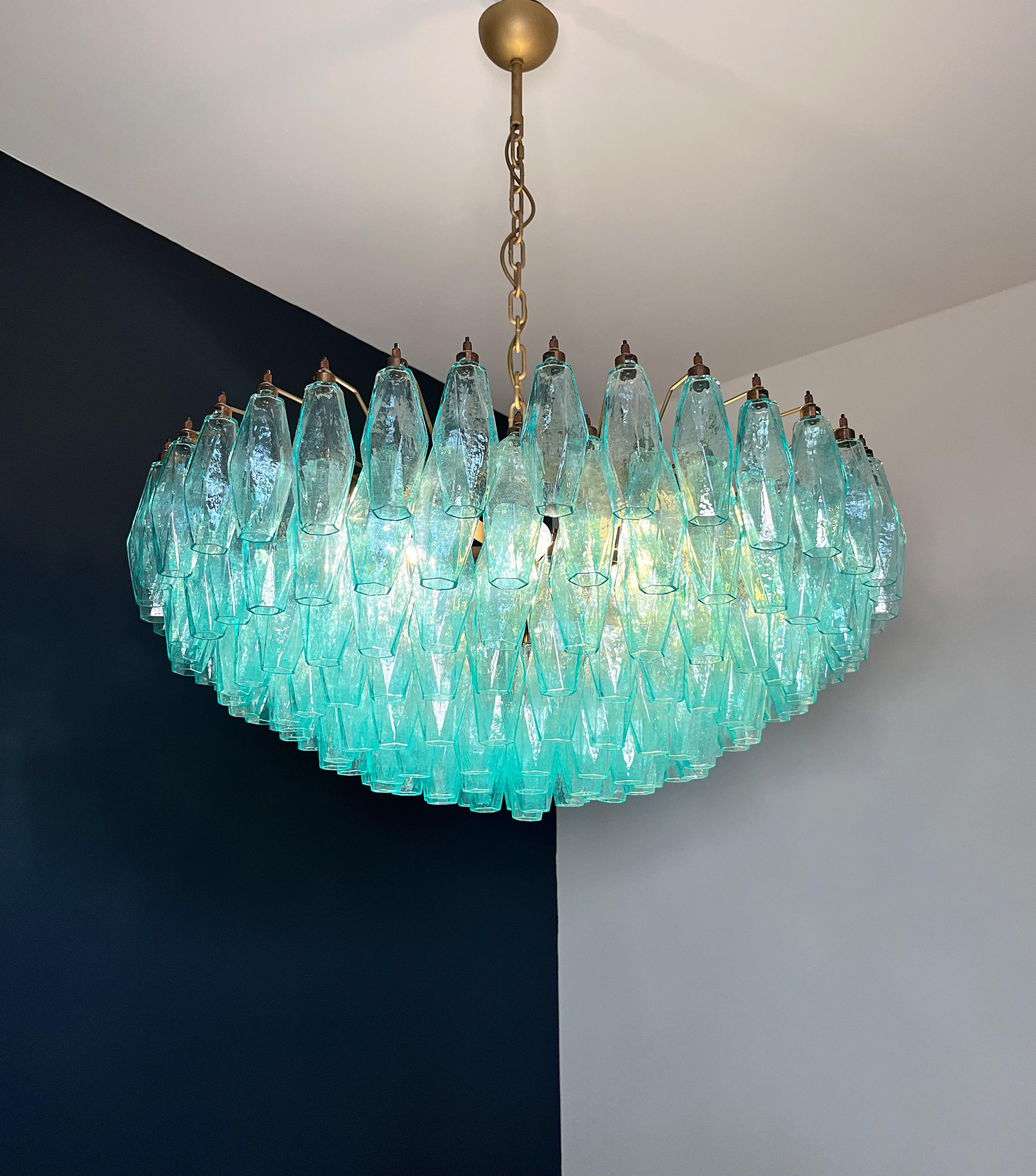 Asombroso candelabro de cristal de Murano - 185 poliedros turquesa en venta 9