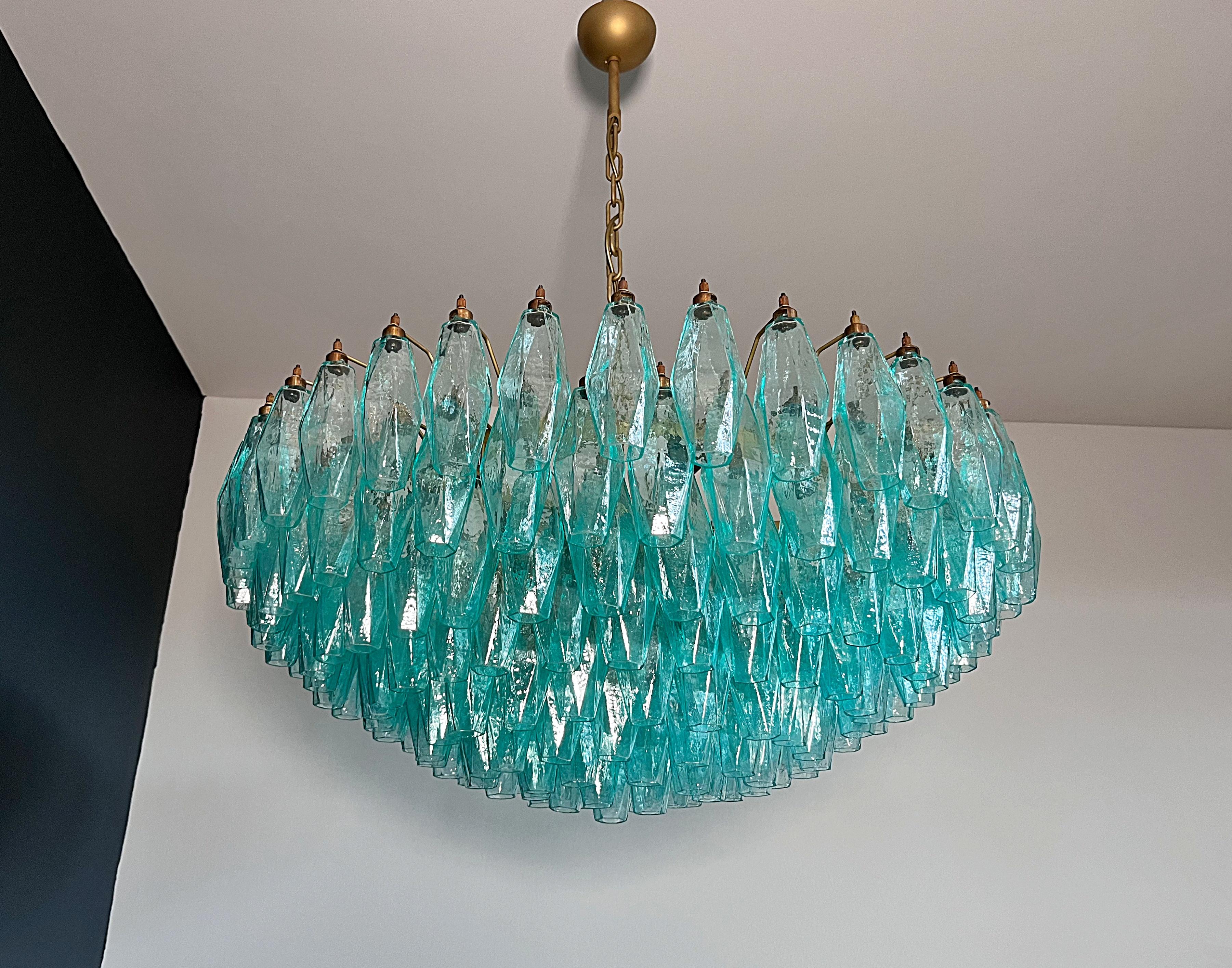 Elegante lámpara colgante italiana fabricada con 185 cristales 