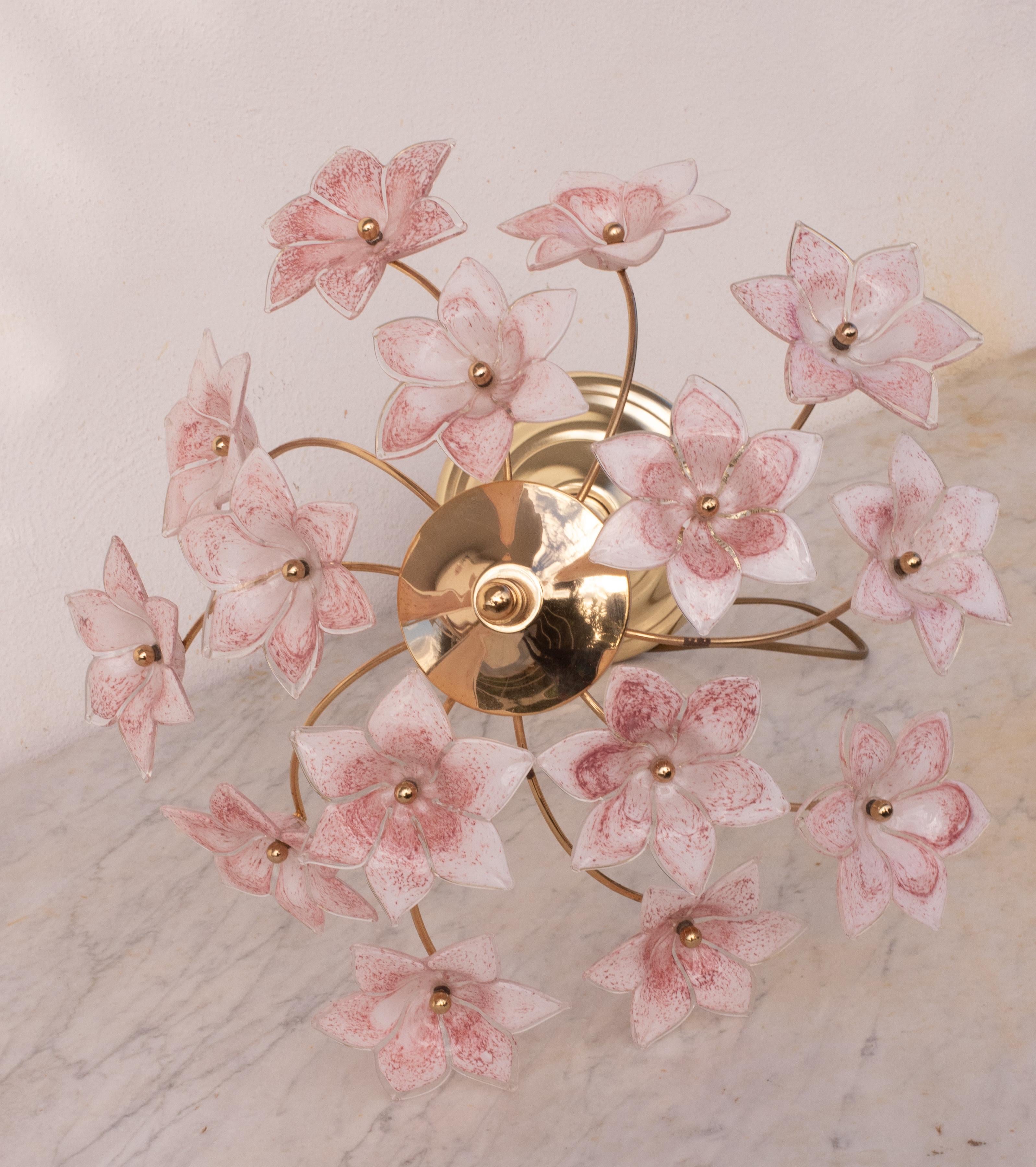 Amazing Murano Table Light Pink Flowers, 1980s For Sale 5