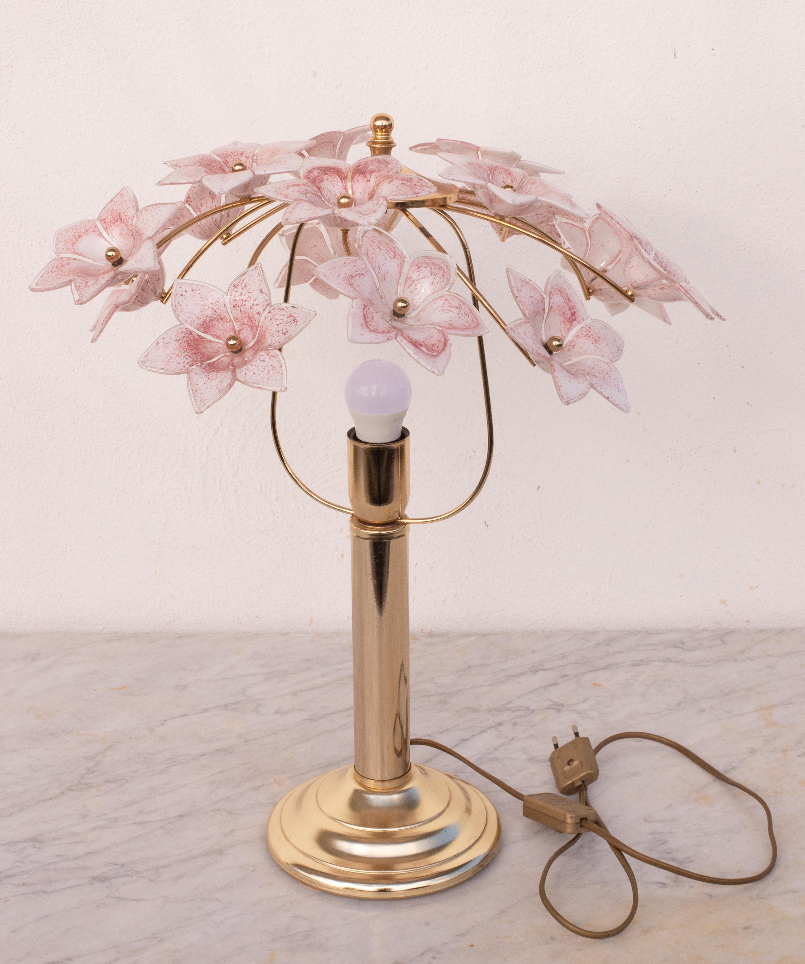  Amazing Murano Table Light Pink Flowers, 1980s In Good Condition For Sale In Roma, IT