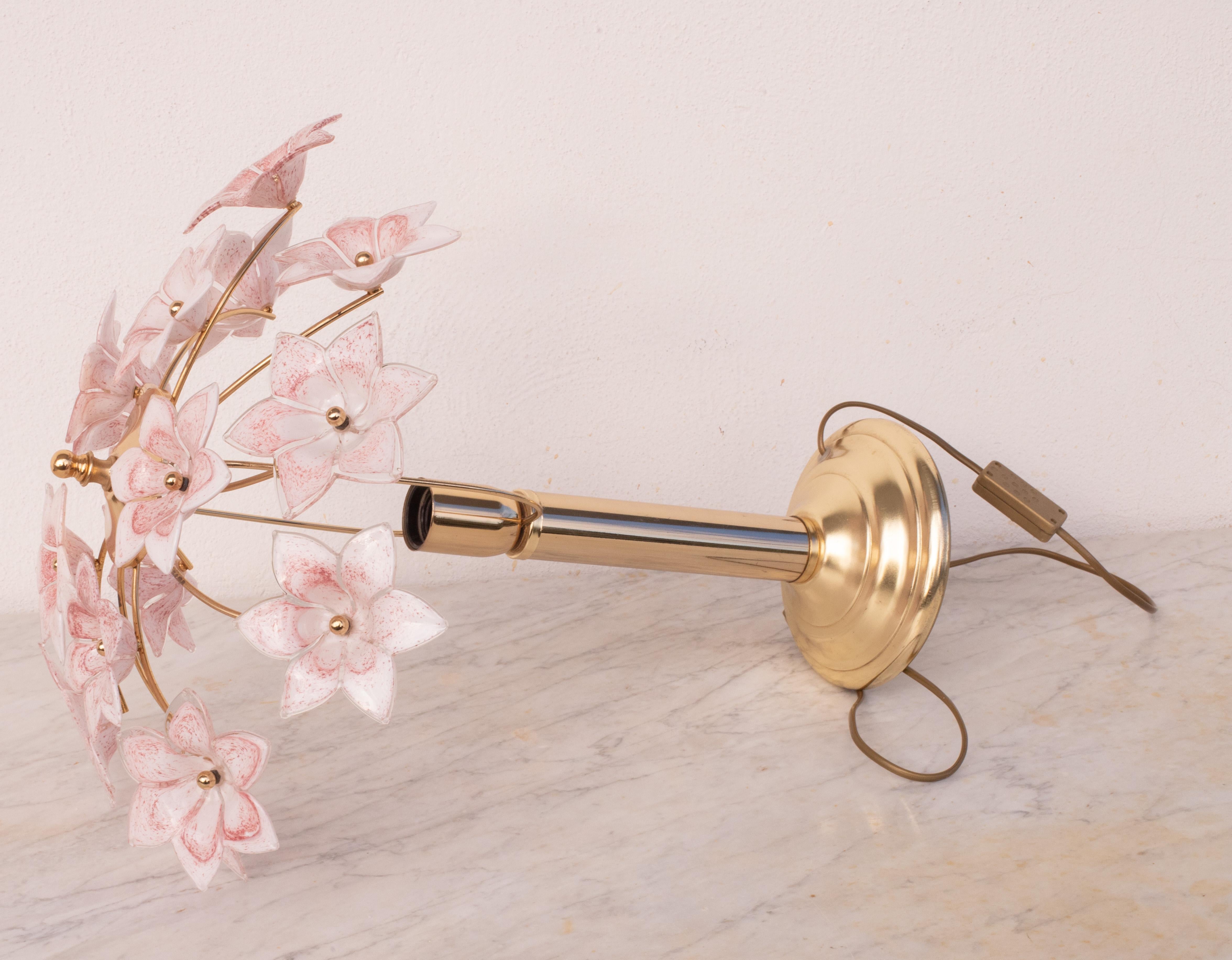  Amazing Murano Table Light Pink Flowers, 1980s For Sale 2