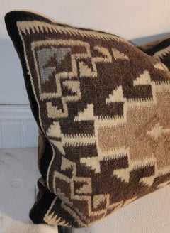 Amazing  Navajo Weaving -Two Grey Hills Pillow