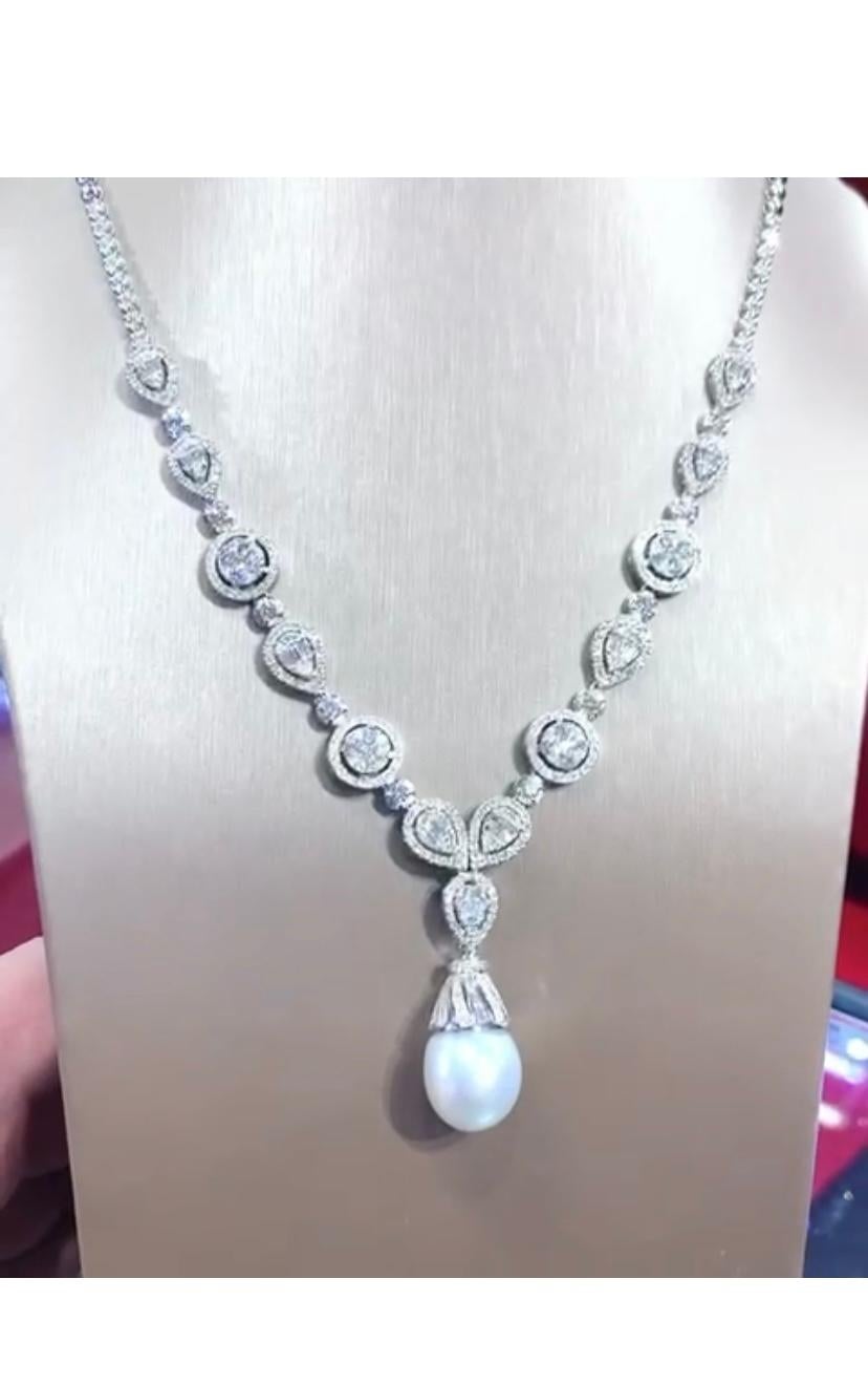 Taglio ovale Perla dei mari del sud certificata GIT  Collana in oro 18k con 7,25 carati di diamanti in vendita