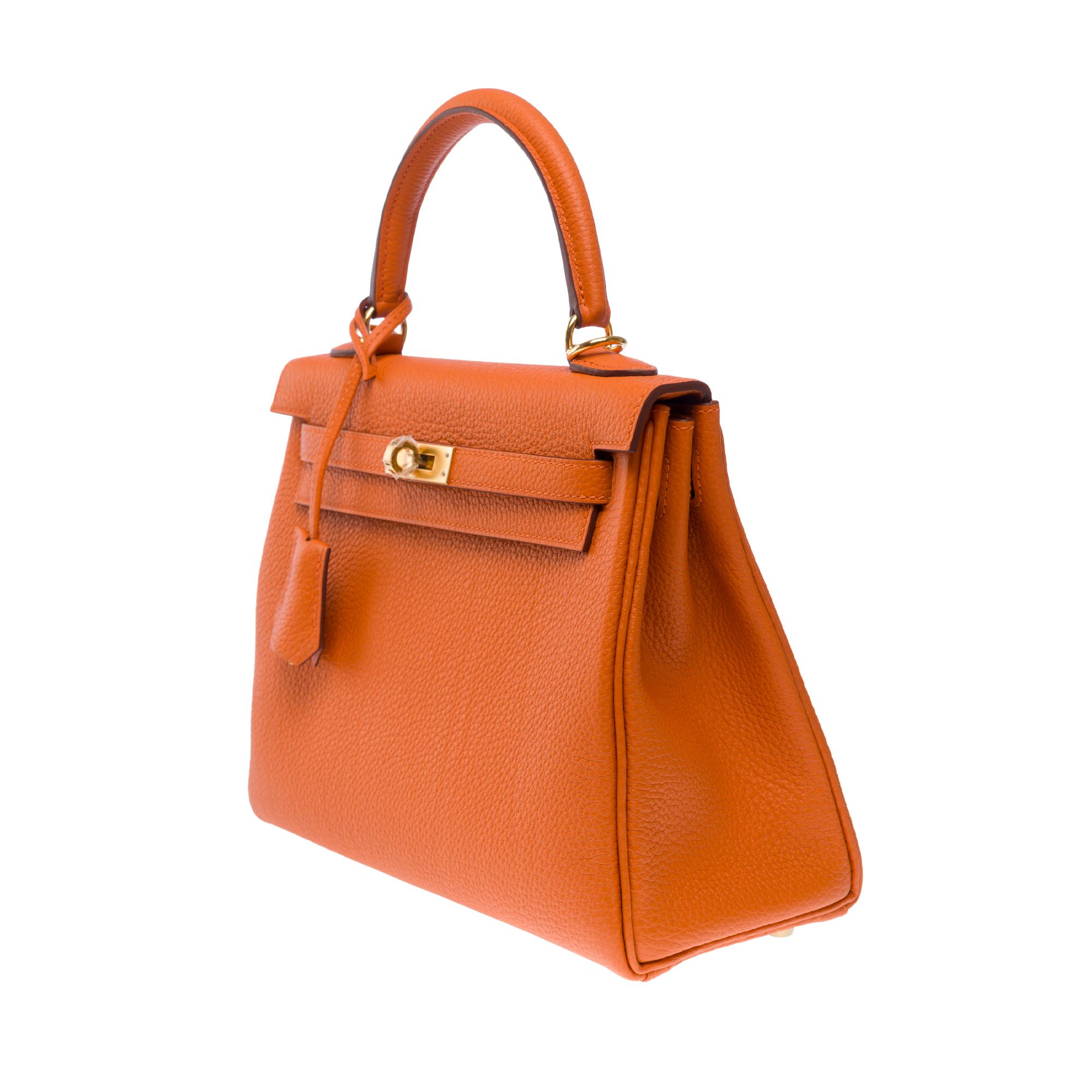 Women's Amazing New Hermès Kelly 25 retourne handbag strap in Orange Togo leather , GHW For Sale