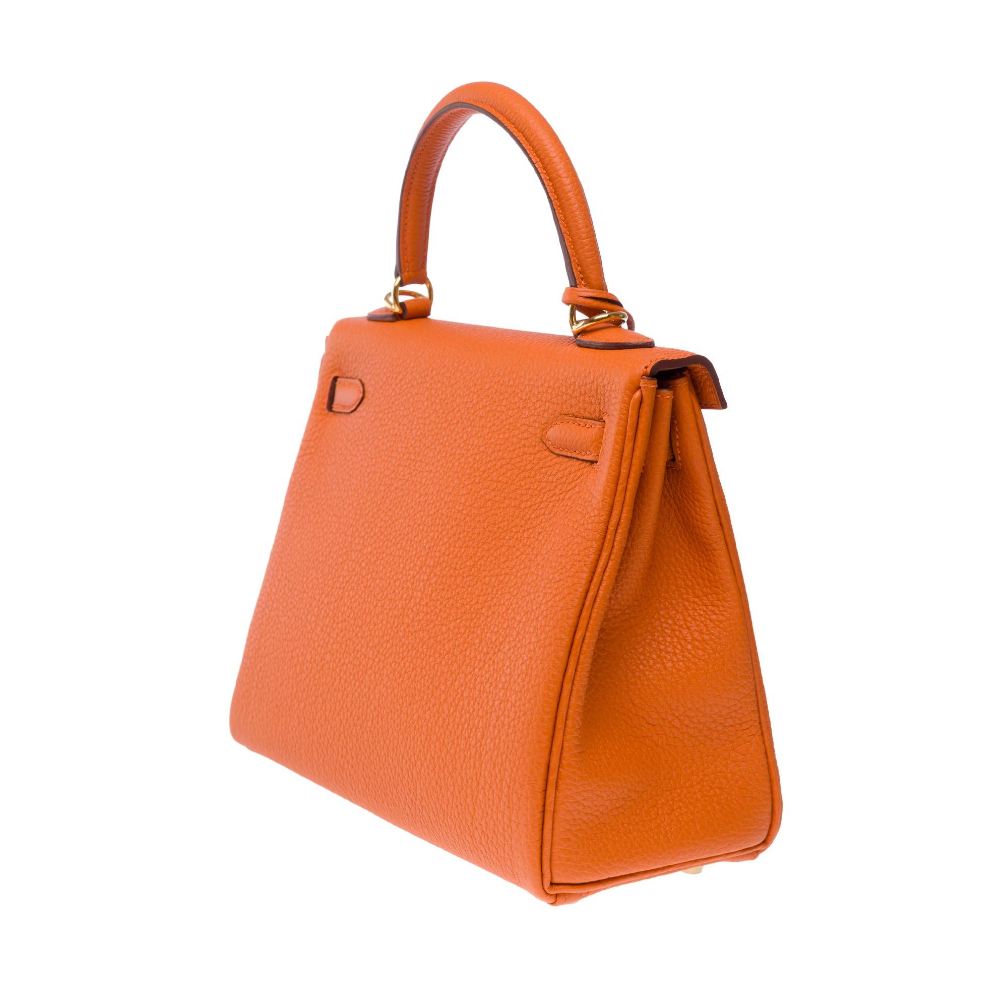 Amazing New Hermès Kelly 25 retourne handbag strap in Orange Togo leather , GHW For Sale 1