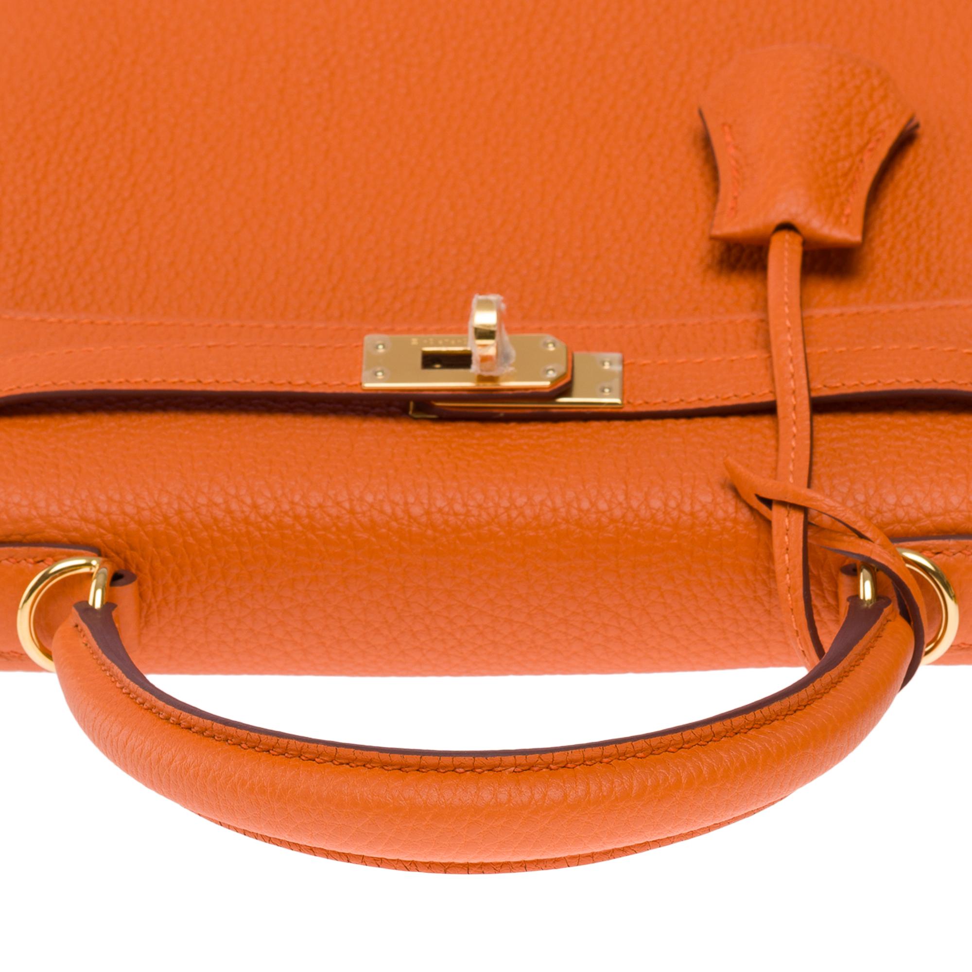 Amazing New Hermès Kelly 25 retourne handbag strap in Orange Togo leather , GHW For Sale 5