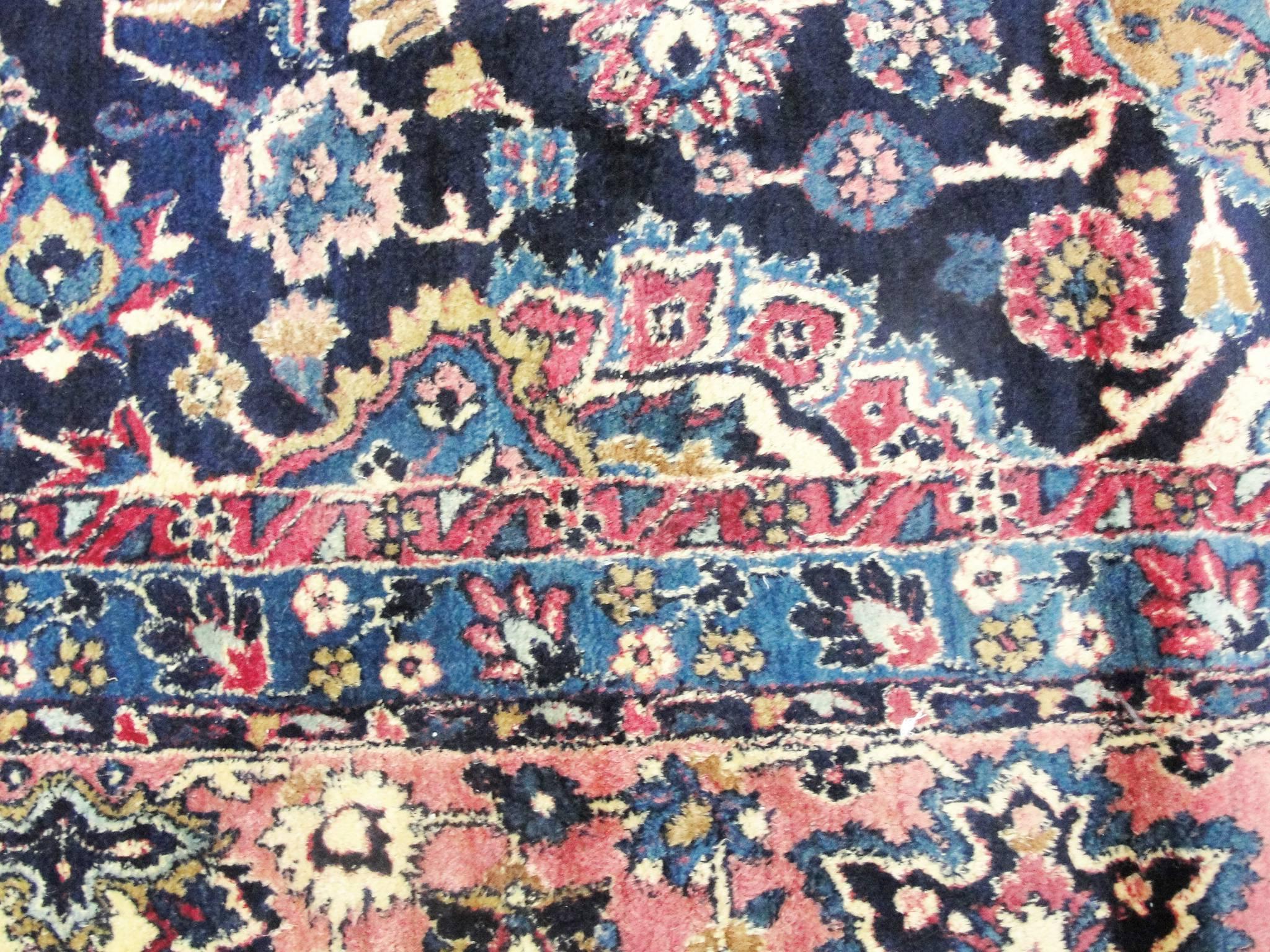 Antiker persischer Laver Kerman-Teppich in Übergröße, erstaunlich (Handgeknüpft) im Angebot