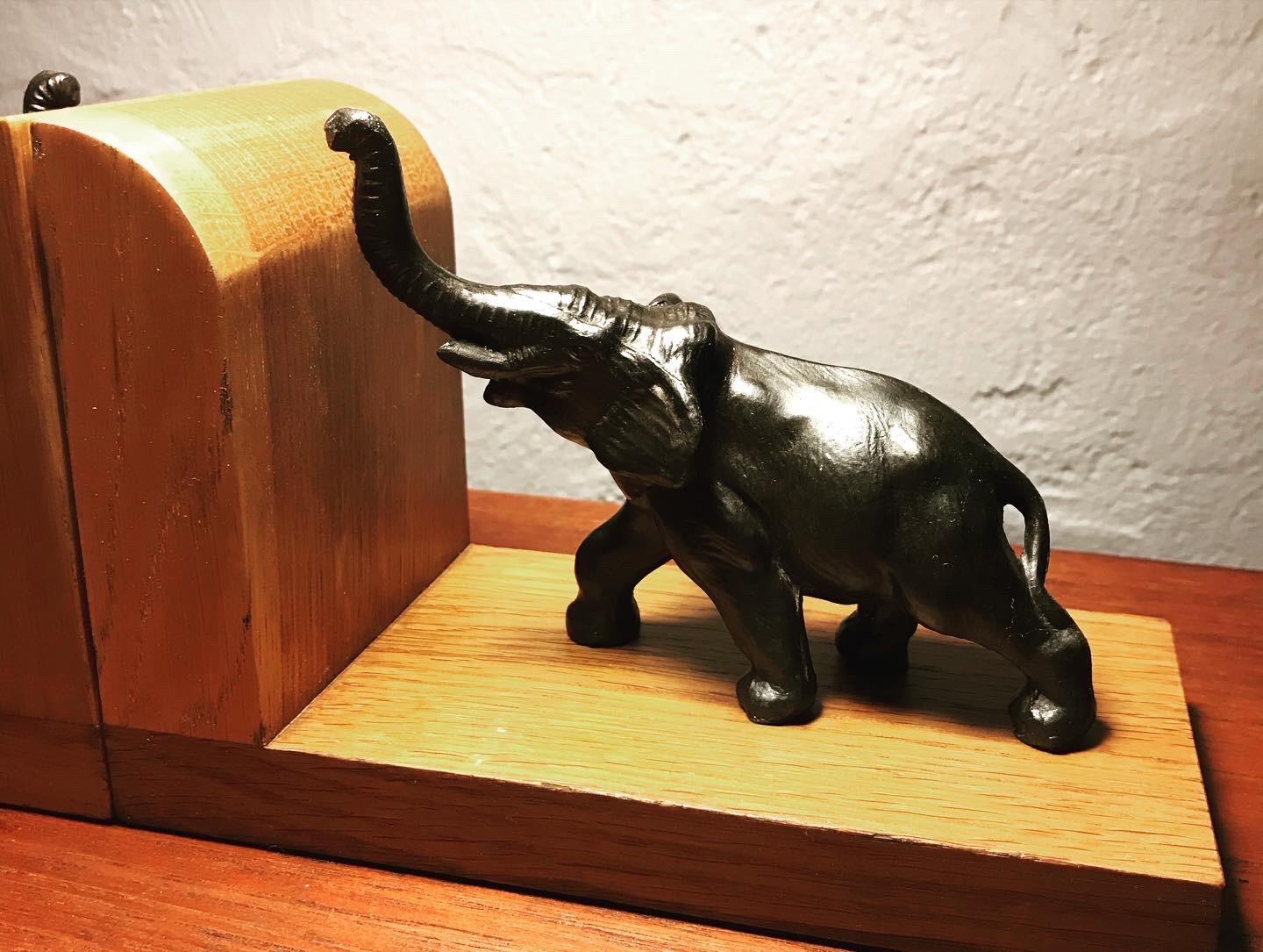 Amazing Pair of Art Deco Elephant Book Ends from the 1930s 7